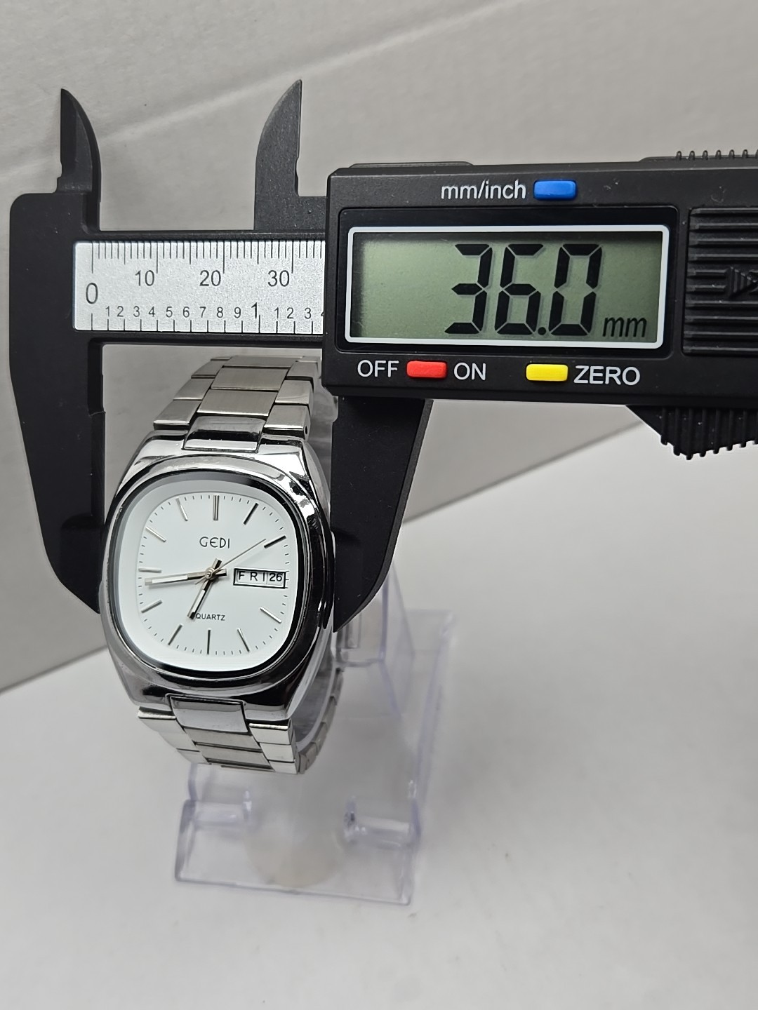 Gedi Quartz Day Date Silver Tone Cushion Case White Dial Women Watch New Battery
