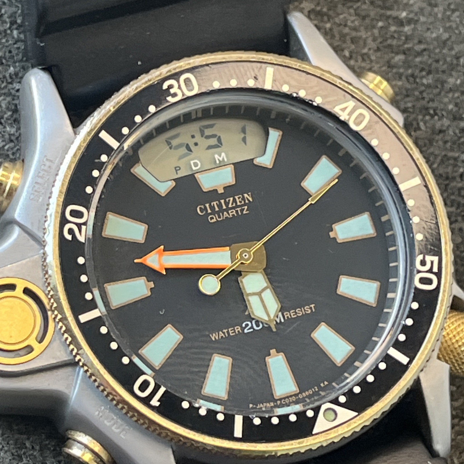 Vintage Citizen C021 087372 Y Promaster Aqualand Divers Men’s Watch, Needs Work