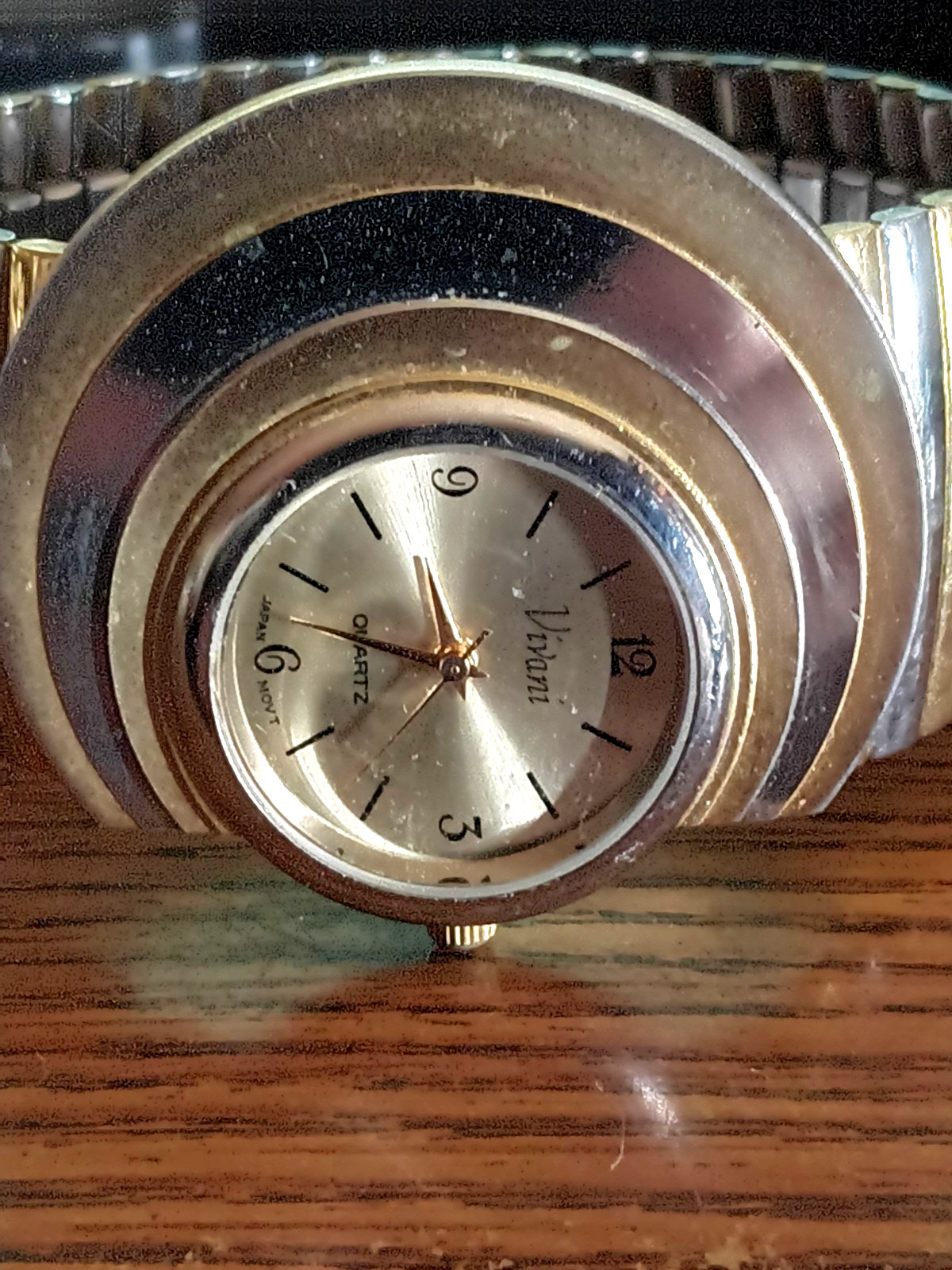 Vivani Quartz Watch Crescent Moon Shape Gold /Silver Tone Runs Well .