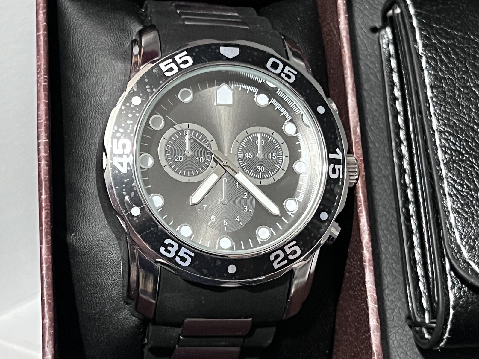 Folio Men’s Gift Set: Watch Black Rubber Silicone Band, Bracelets and Wallet