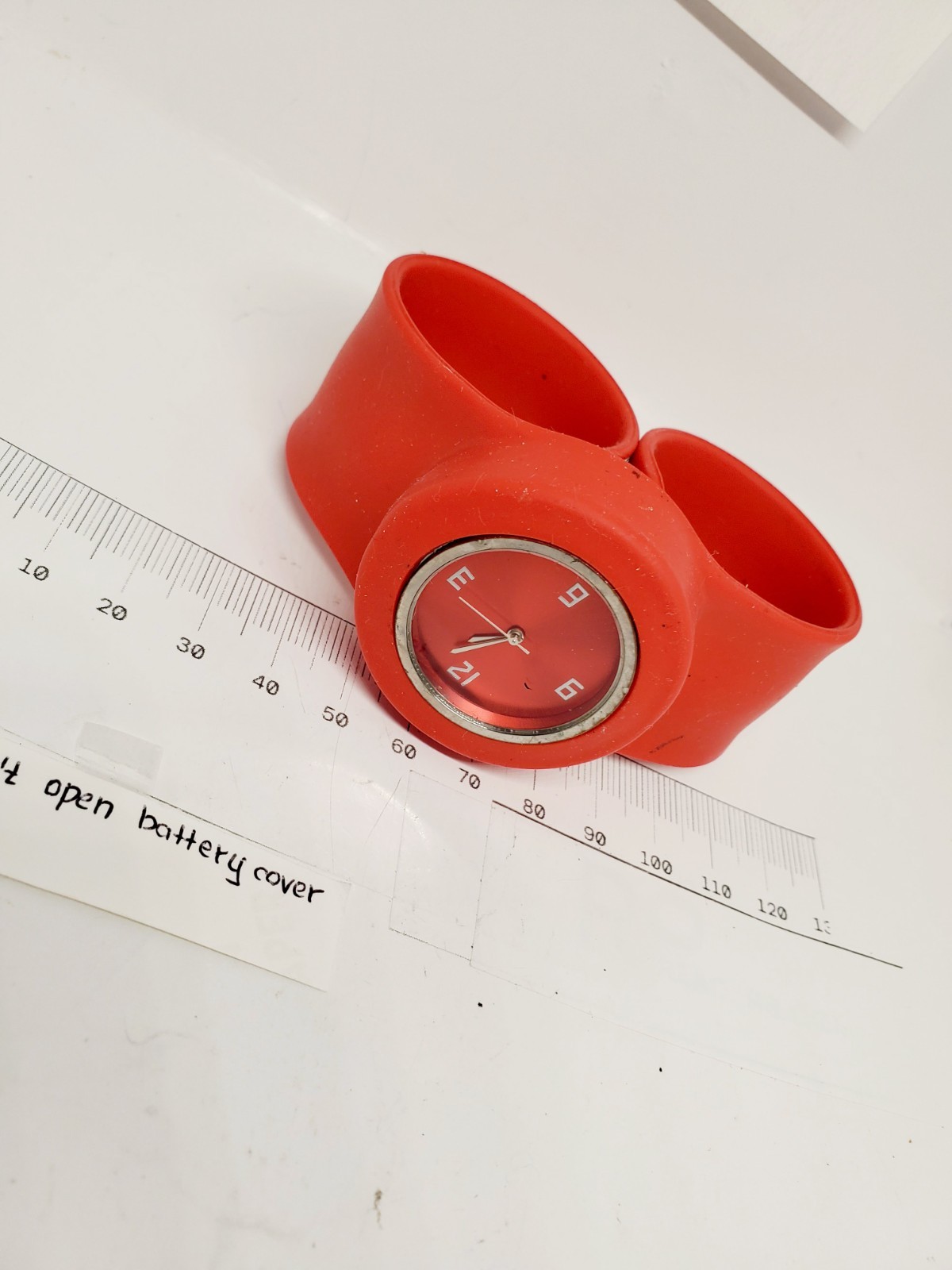 Watch red Watch Silver Toned Round Face Modern Fashion