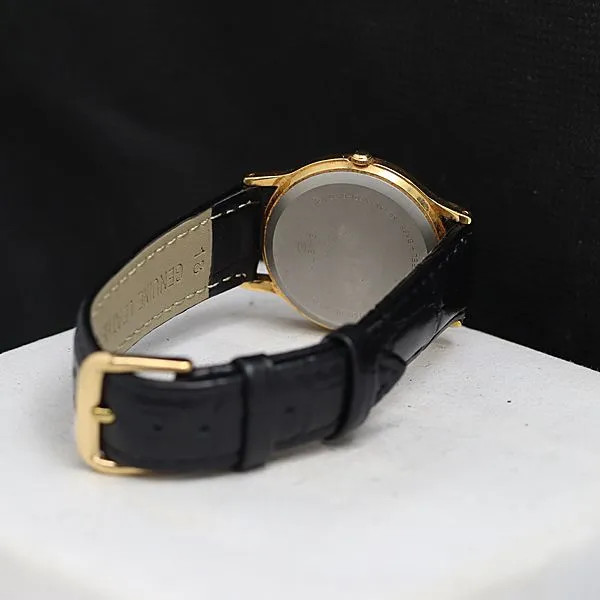 Working condition, excellent condition Seiko Alba V501-6K80 Quartz Ivory Dial Me