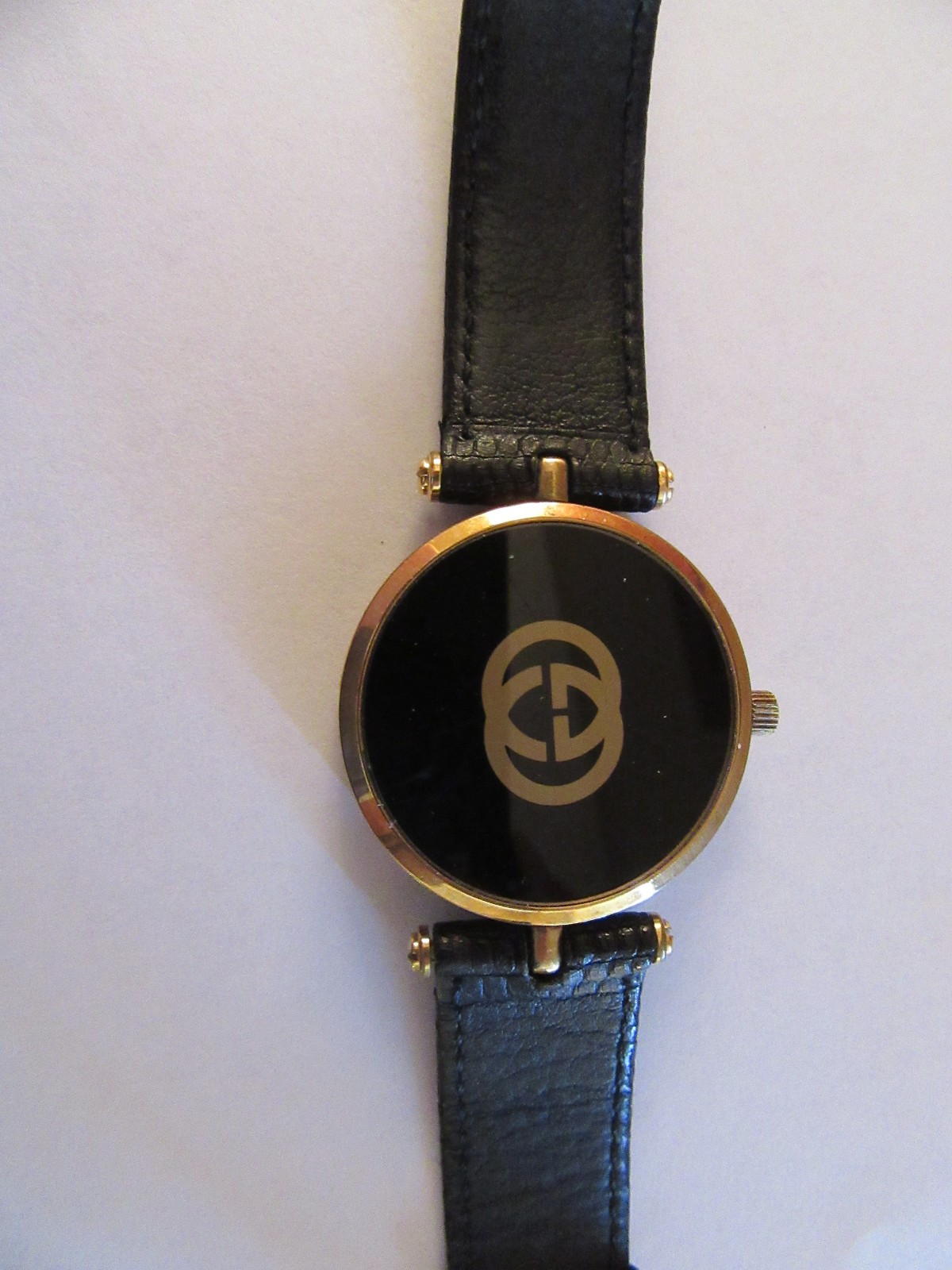 Vintage Ladies Gucci Watch Black Face w original receipt