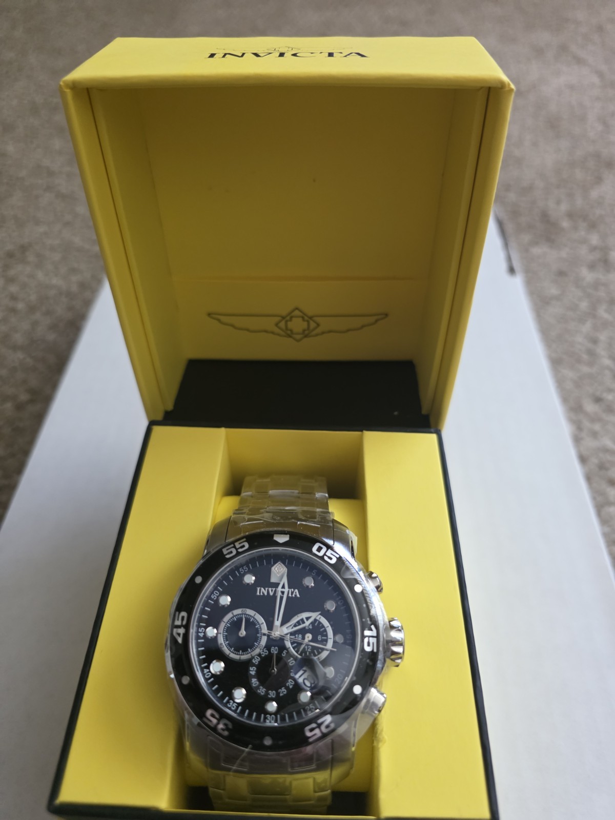 Invicta Pro Diver SCUBA Mens 48mm Silver Black Dial Chronograph Steel Watch 0069