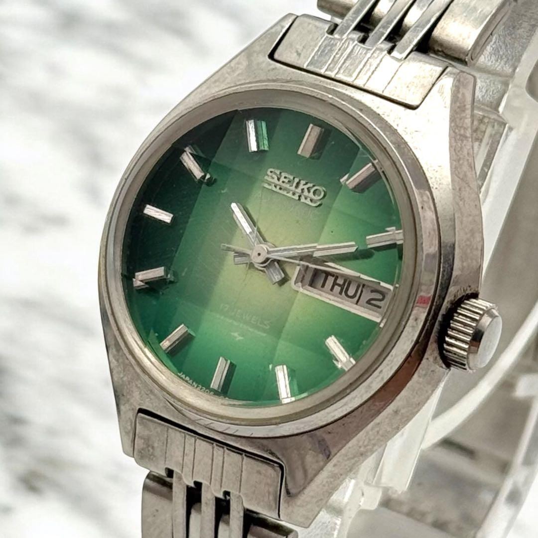 Rare, excellent condition, working SEIKO automatic watch, day-date, green cut gl