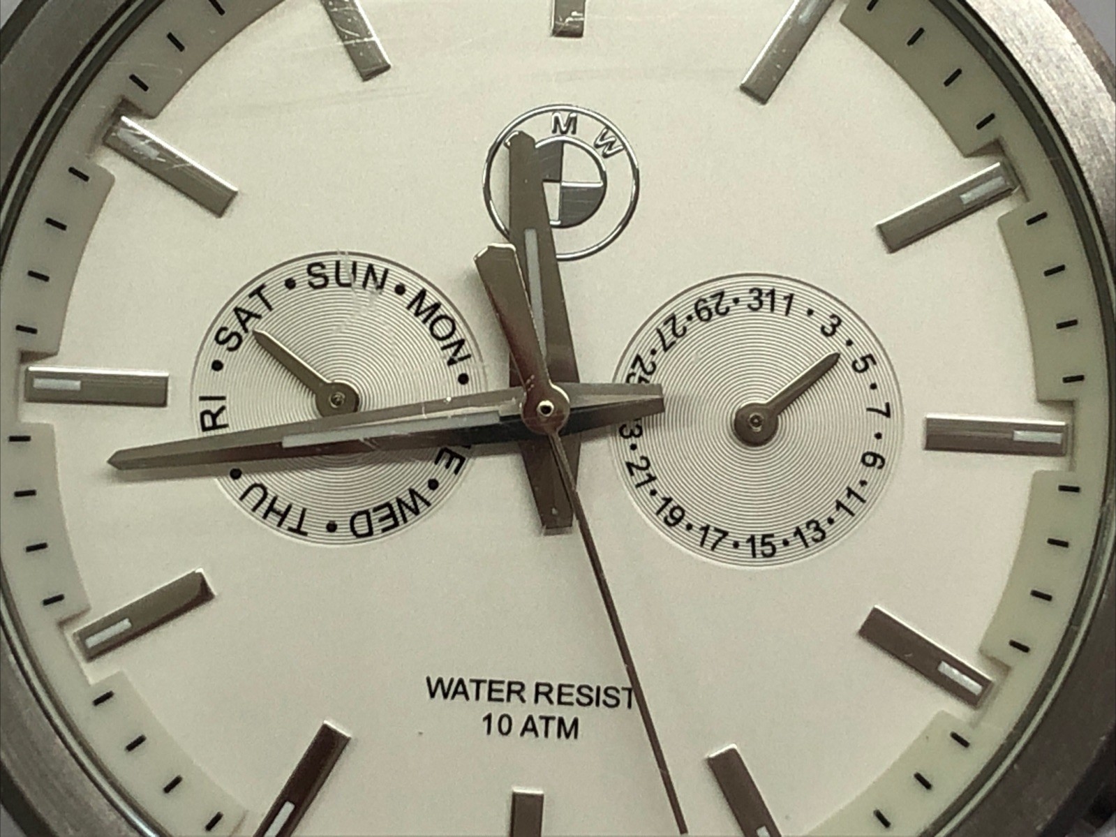 BMW Classic Lifestyle Men’s/Women’s Sport Car Calendar Swiss Movt Watch
