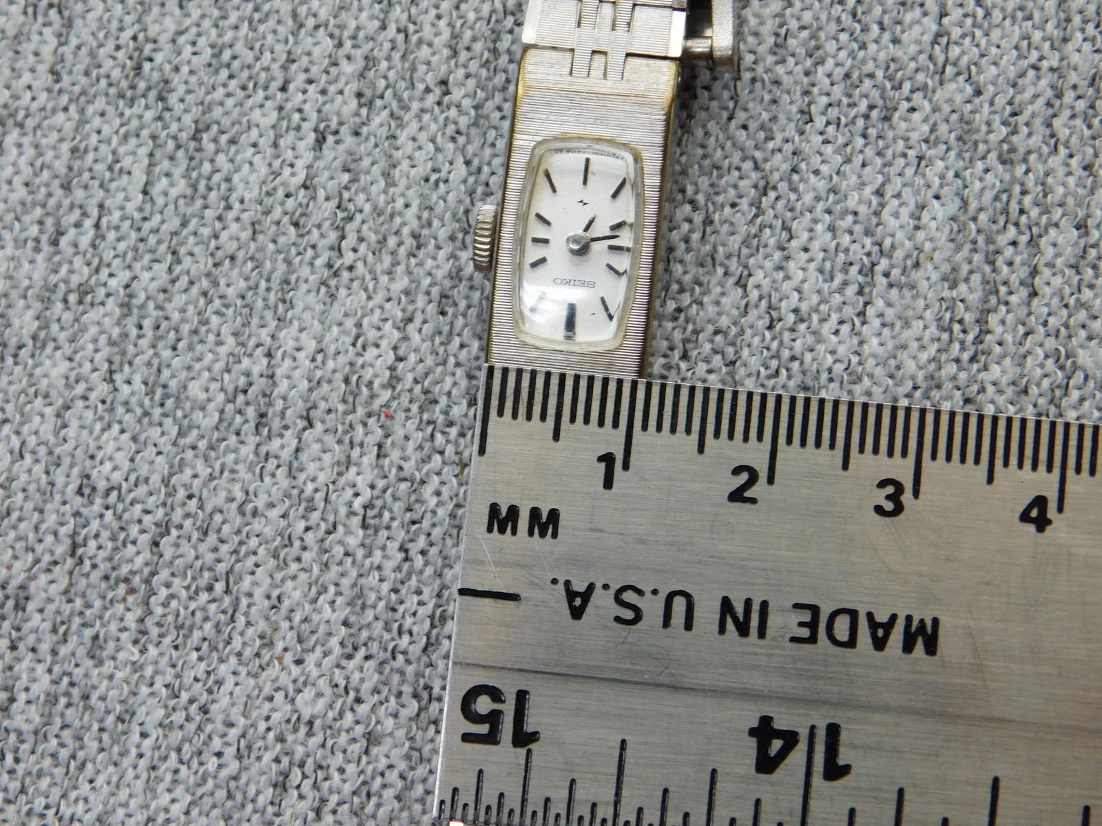 Vintage Seiko Watch Womens Rectangle 16mm White Dial Stainless Steel Bracelet