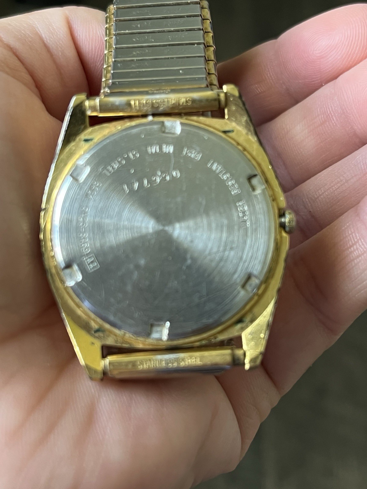 Vintage Seiko Watch Men 35mm Gold Tone Day Date 7N43-8A39