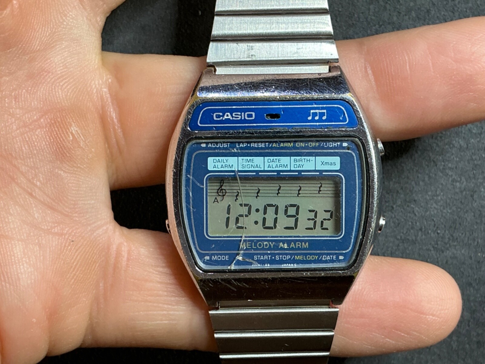 Vintage Casio H104G Digital LCD Melody Musical Alarm Japan Men’s Watch Mod. 82