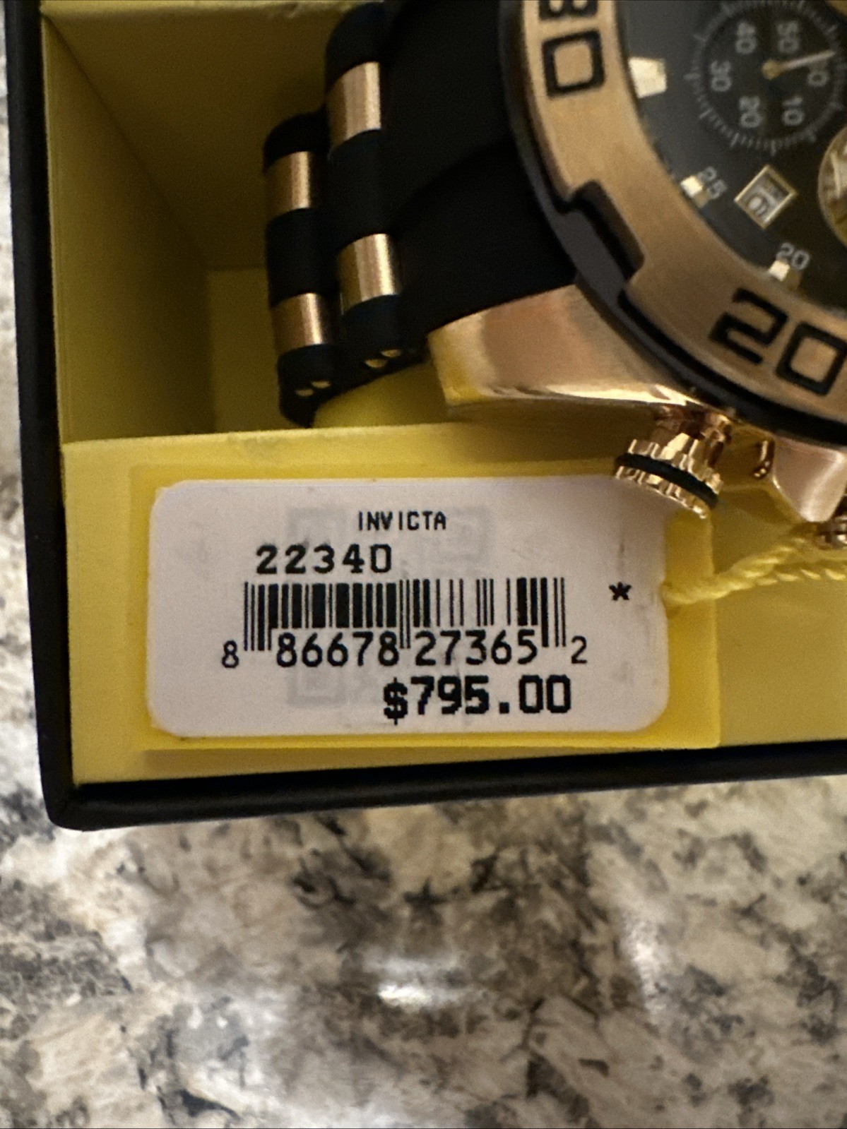 Mens Invicta PRO DIVER Model 22340 Tritnite Night Glow w/Box
