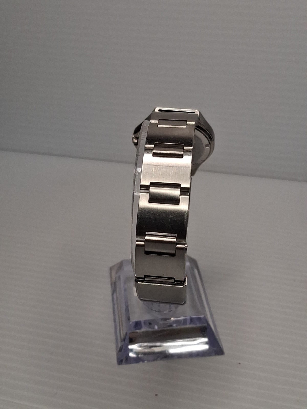 Vintage Ford Thunderbird Watch Teal Dial Model 102 ladies 28mm