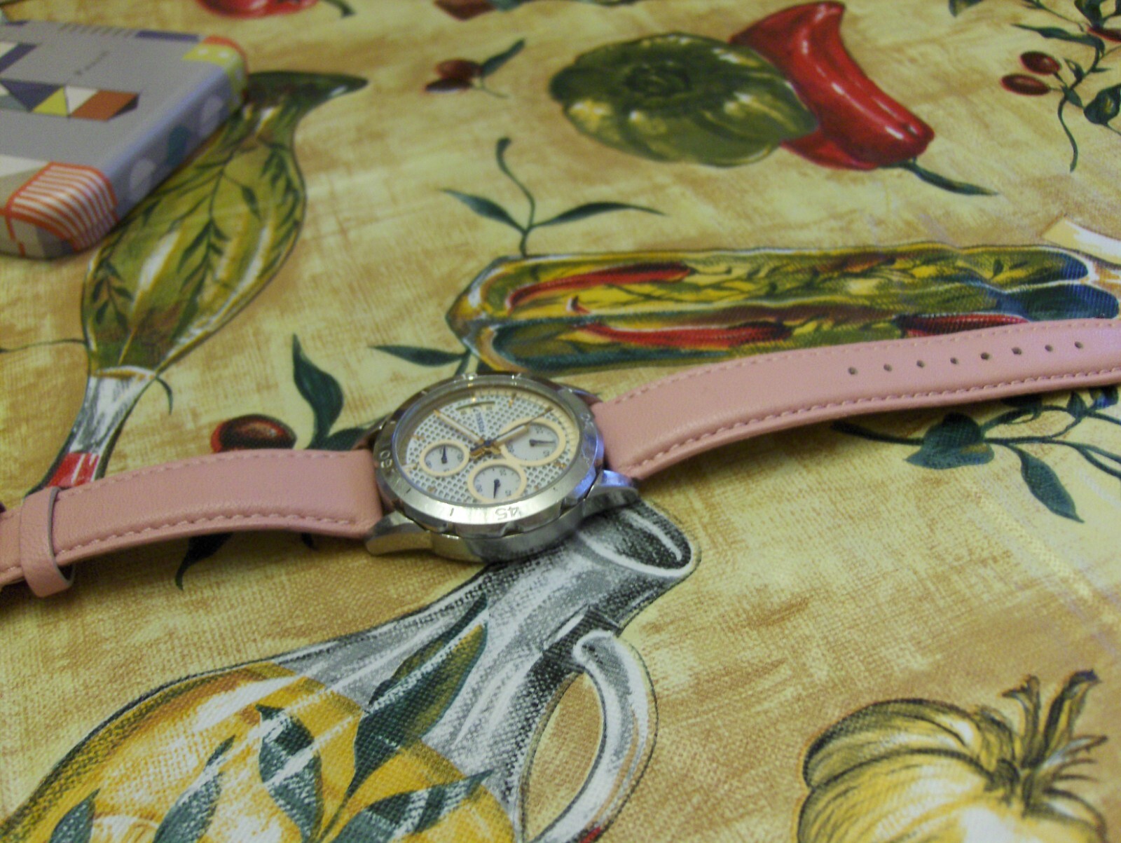 FOSSIL ES 4024 MODERN PURSUIT 3 EYE CHRONOGRAPH DIALS AND DATE WINDOW