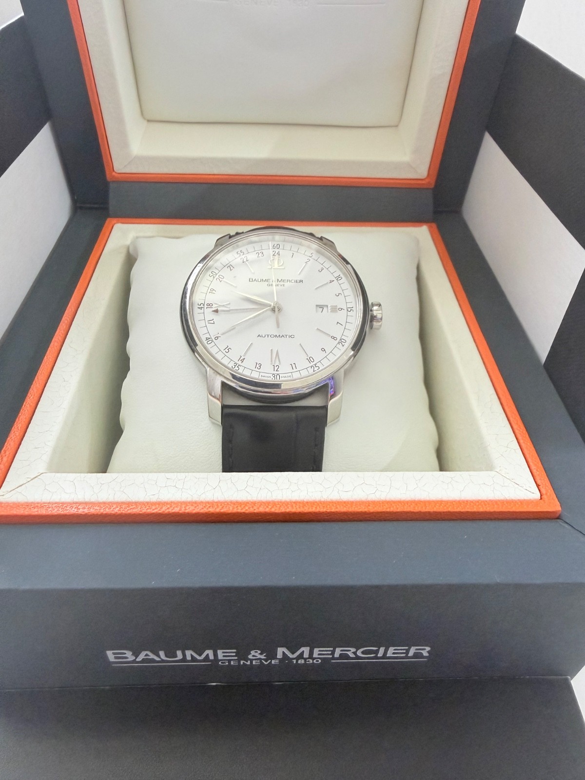 Baume & Mercier Classima XL GMT Automatic 42mm M0A08462 Watch – FULL SET Box