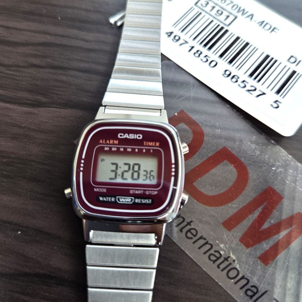 Casio LA-670WA-4DF quartz digital Women Watch Original NEW Worldwide