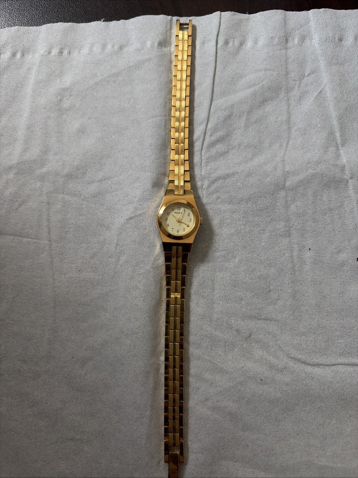 Pulsar Quartz Gold-Tone Women’s Analog Dress Watch Metal Bracelet untested