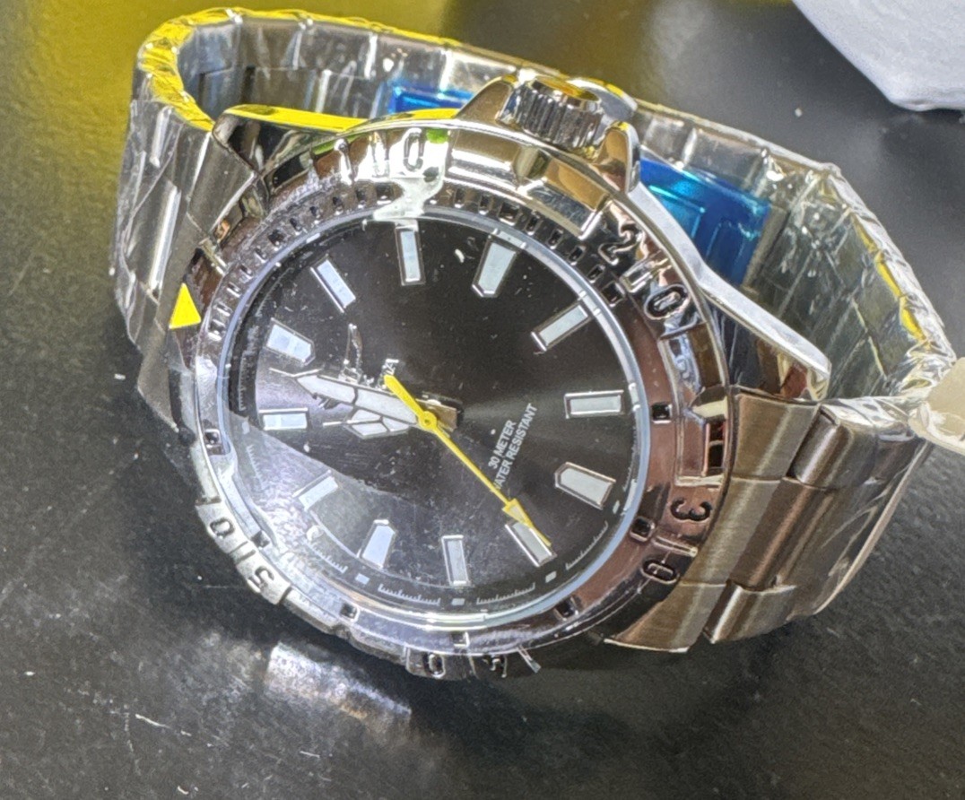 Invicta Speciality 69040 Men’s Watch New In Box black face stainless steel