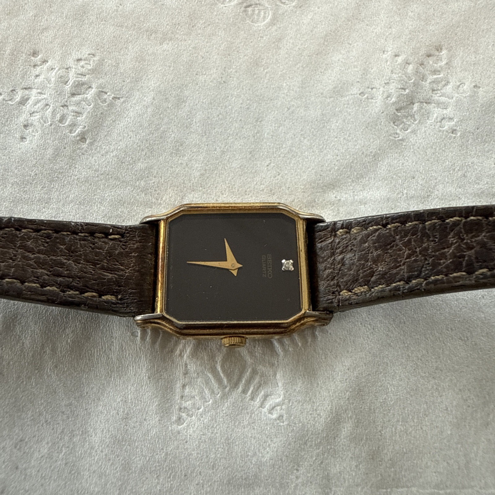 Seiko Quartz SQ Ladies Wristwatch Brown Crystal Scratch Needs Battery 2020-5509