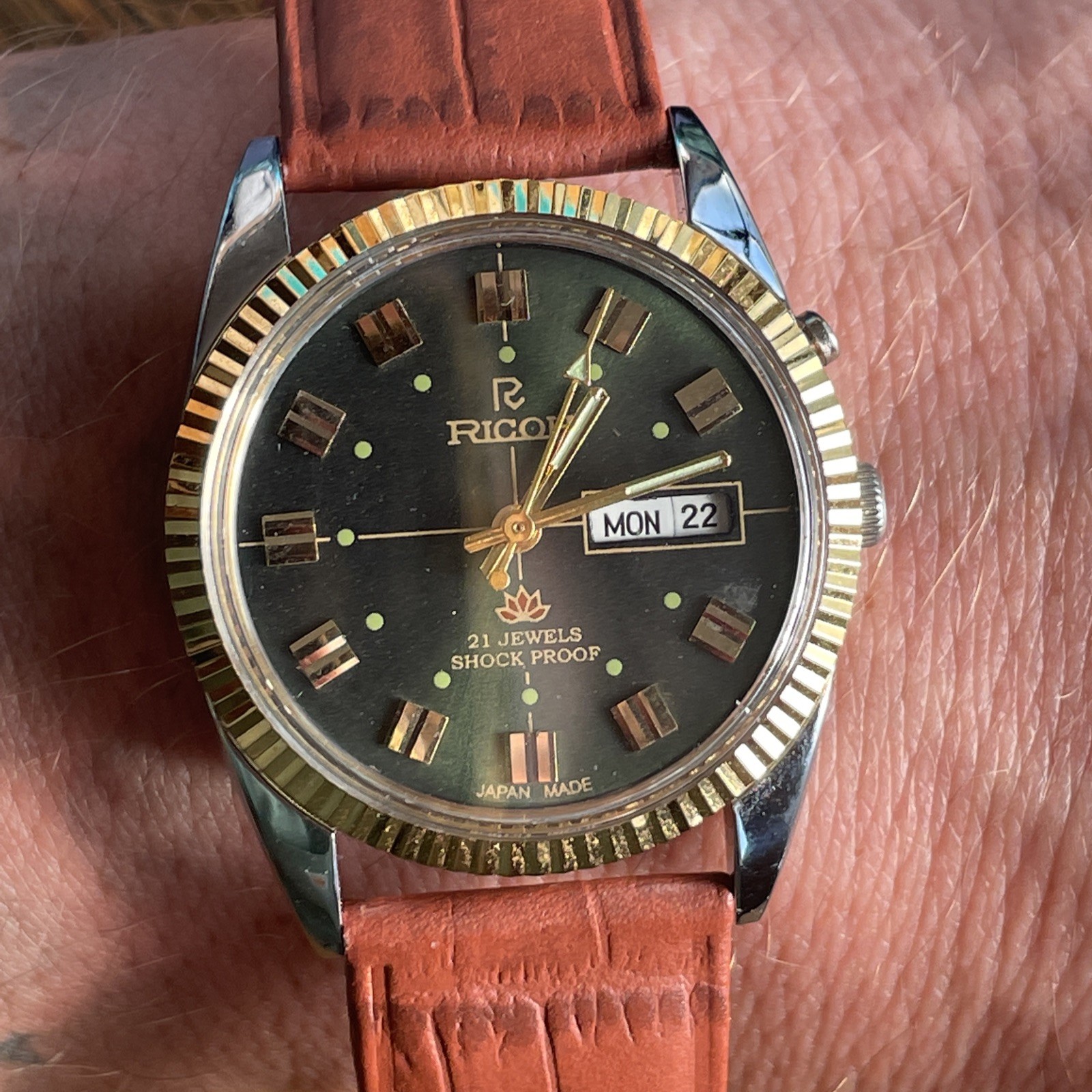Ricoh Automatic Watch 21 Jewels Vintage Day-Date Japan