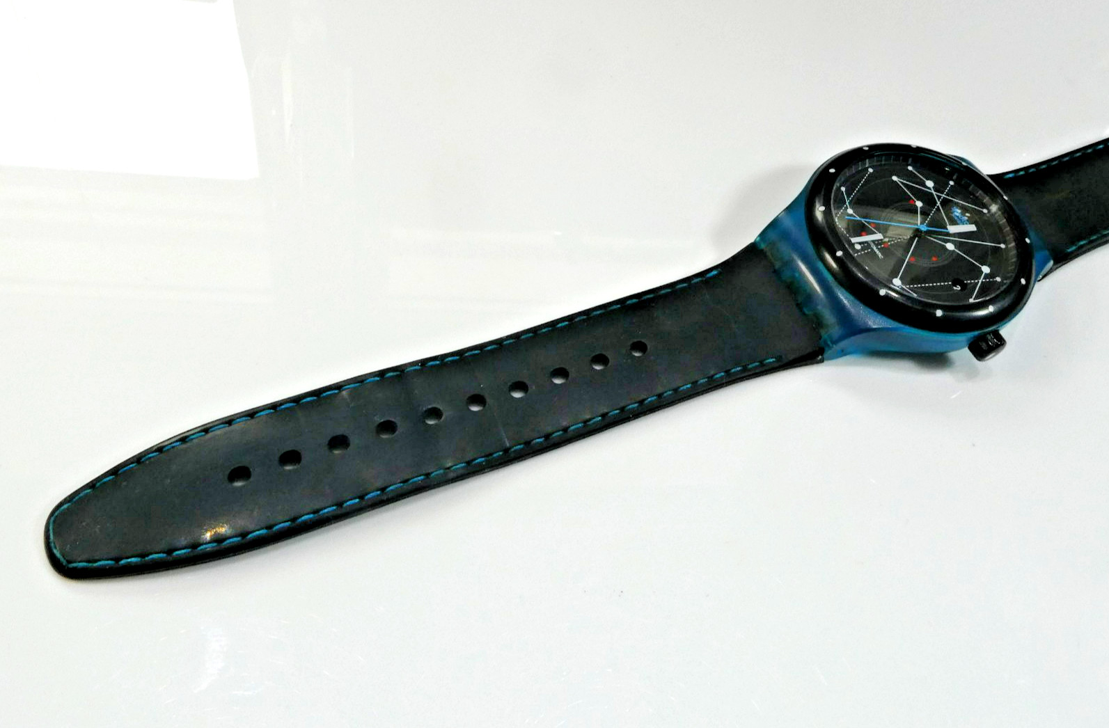 A Superb 2013 SWATCH WATCH SISTEM BLUE SUTS401 EXCELLENT CONDITION, BOX, PAPERS