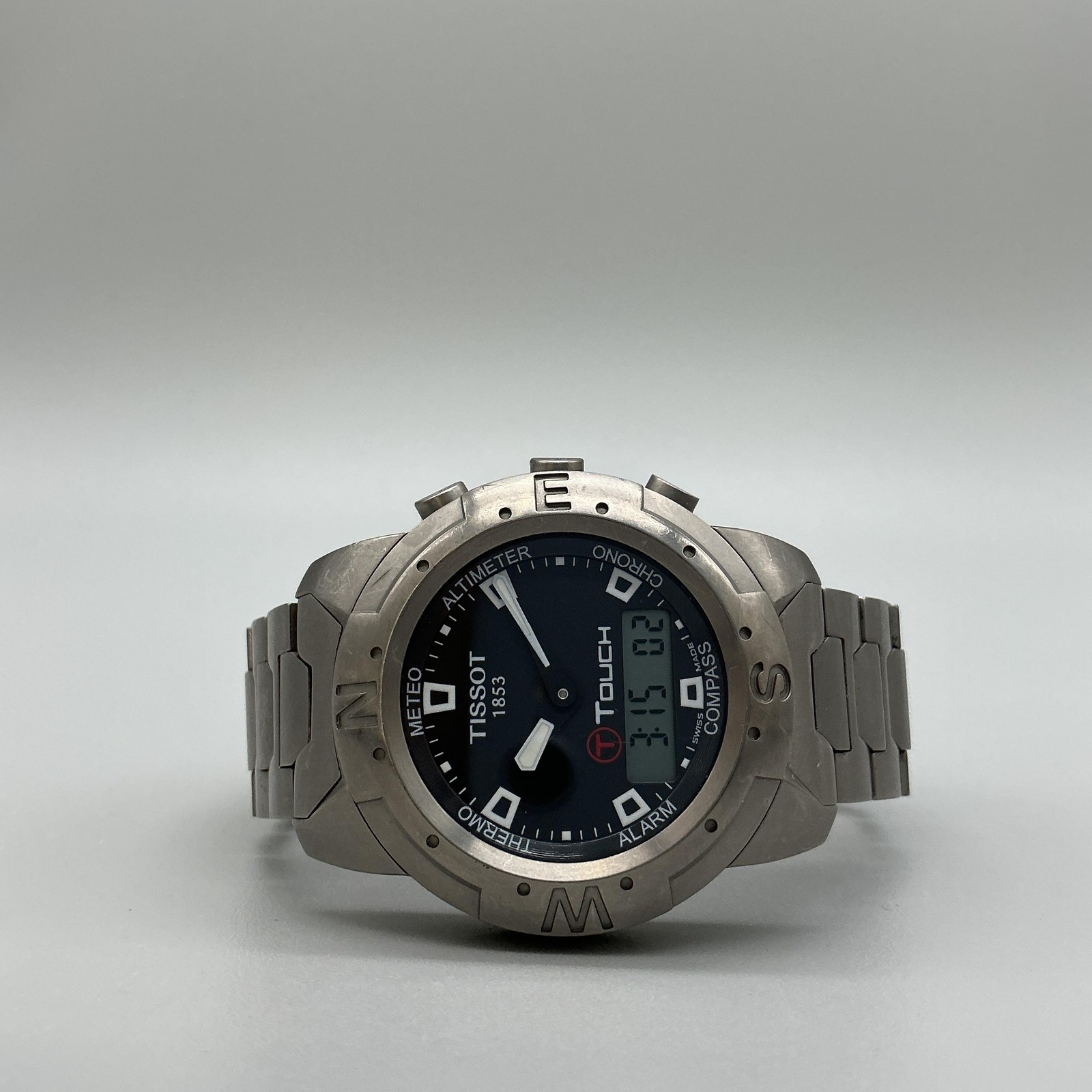 Tissot T-Touch Mens Watch 40mm Black Dial Titanium Bracelet New Battery 7.5″
