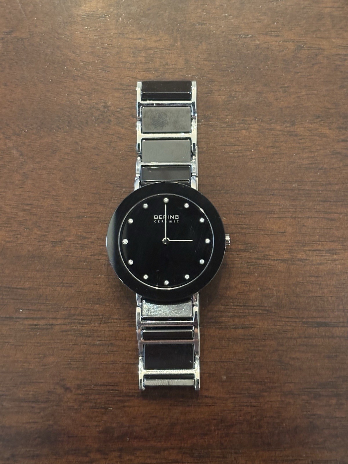 BERING Damen Analog Quarz Ceramic Collection Women’s Black Watch New Battery