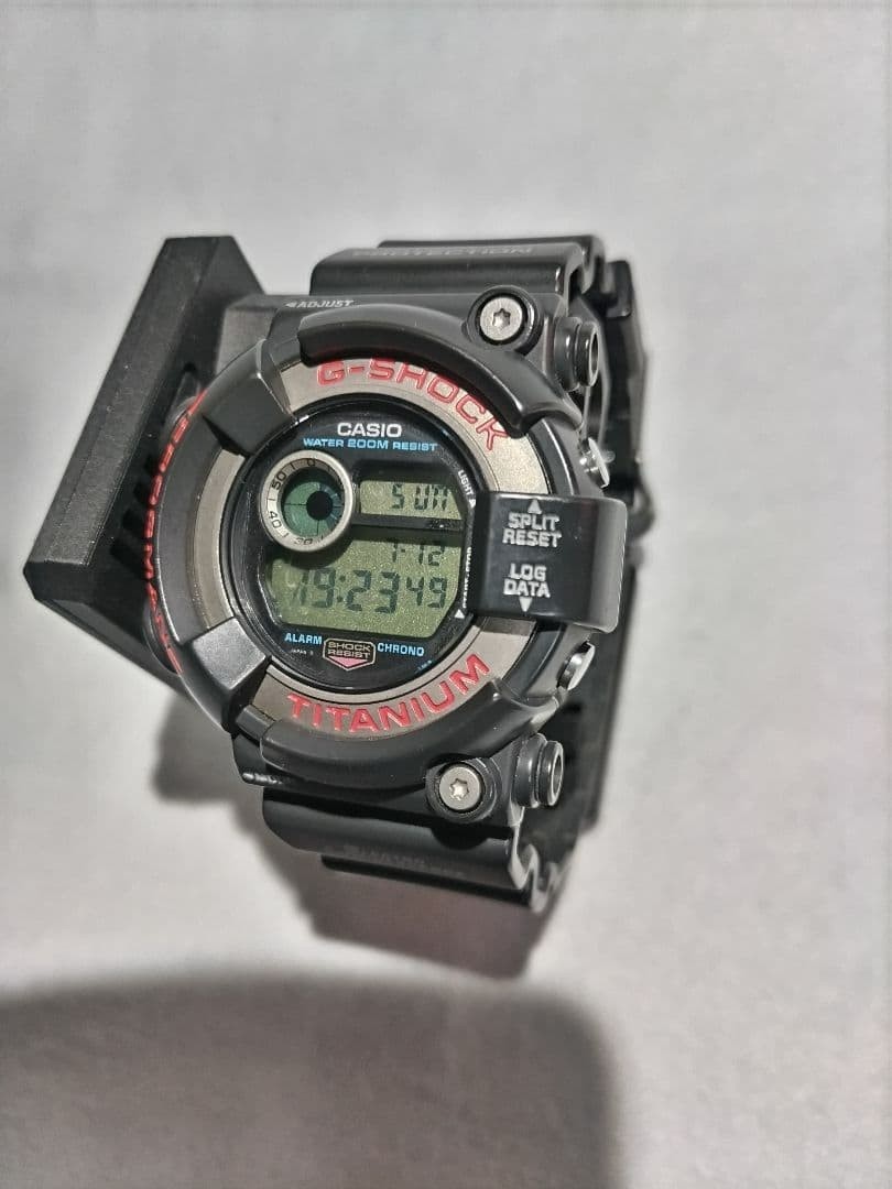CASIO G-SHOCK FROGMAN DW-8200 Titanium From Japan