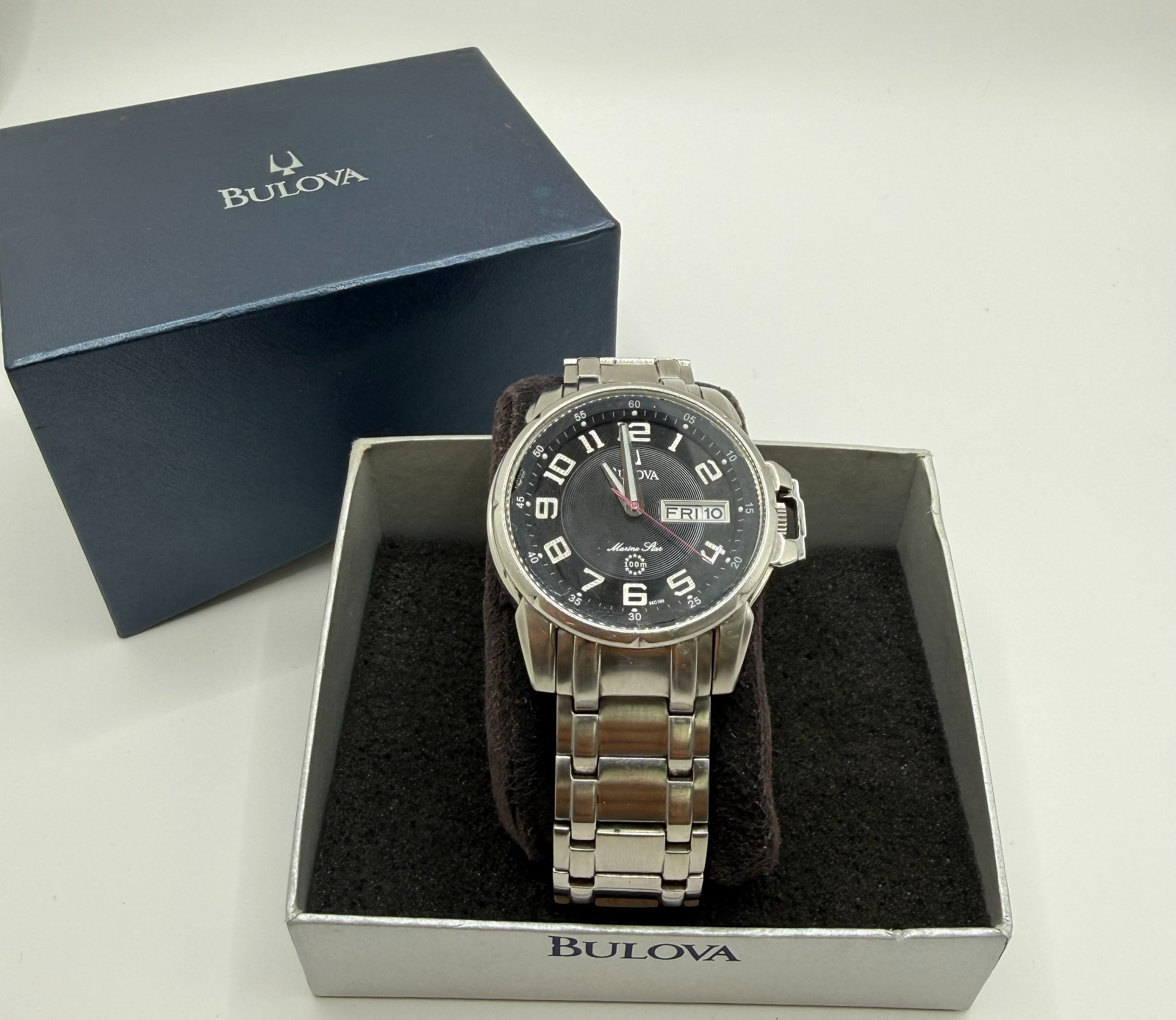 96C100 BULOVA MARINE STAR 100M BLACK DIAL MEN’S WATCH w/ Box – New Battery