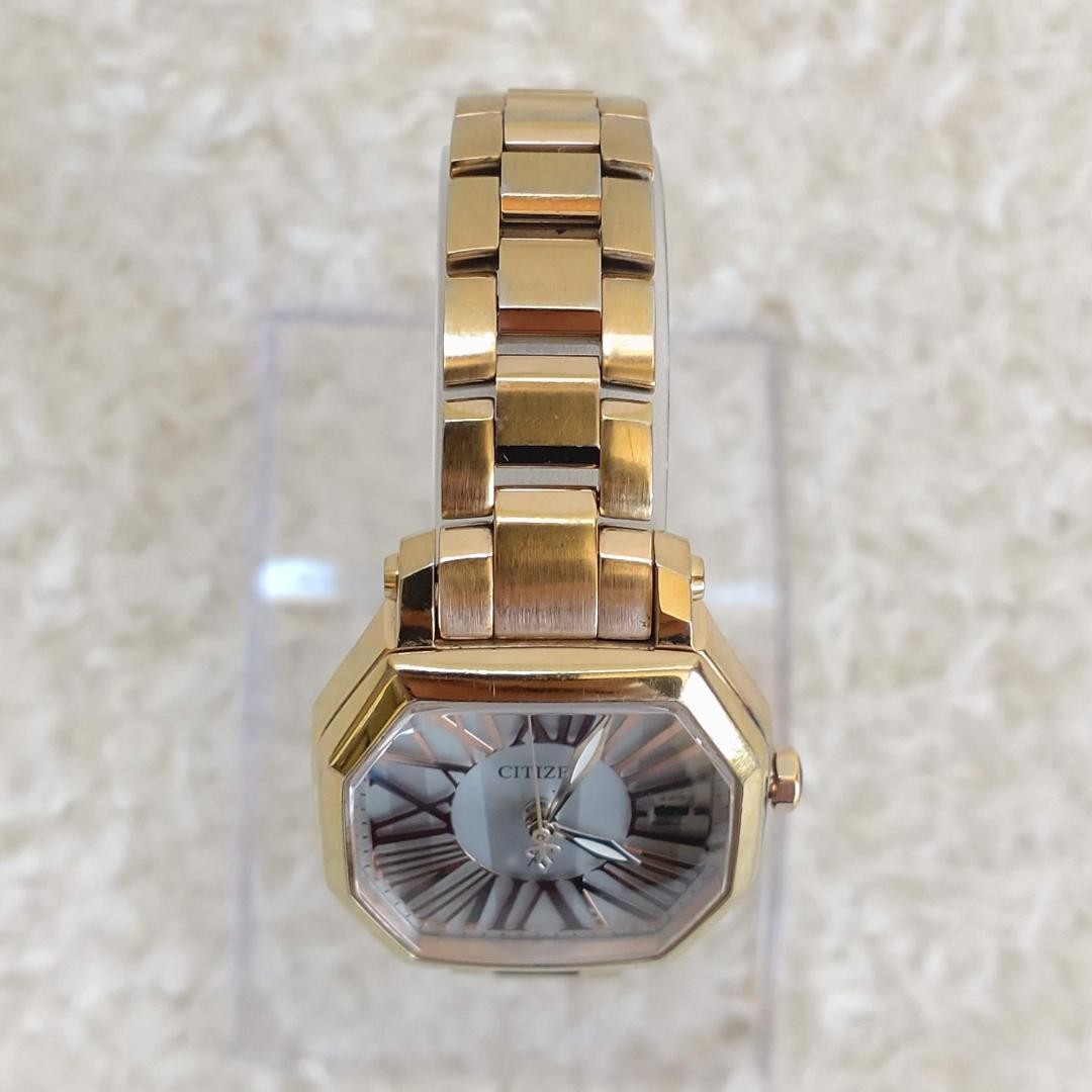 Citizen xC Radio-Controlled Solar Watch H010 Date Octagon 【USED】