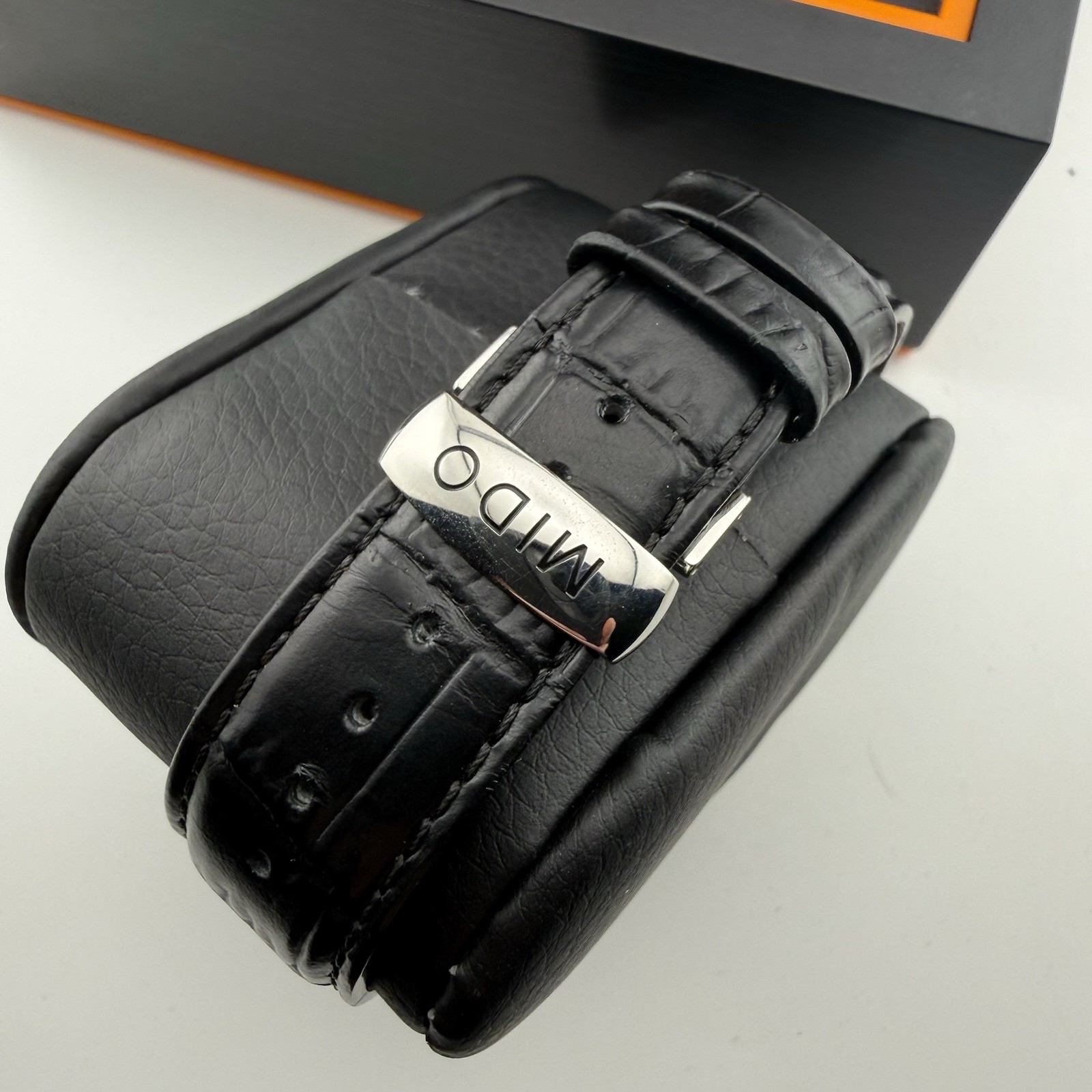 Mido Belluna II 25J Swiss Automatic Watch M024.428A Box & Hang Tag