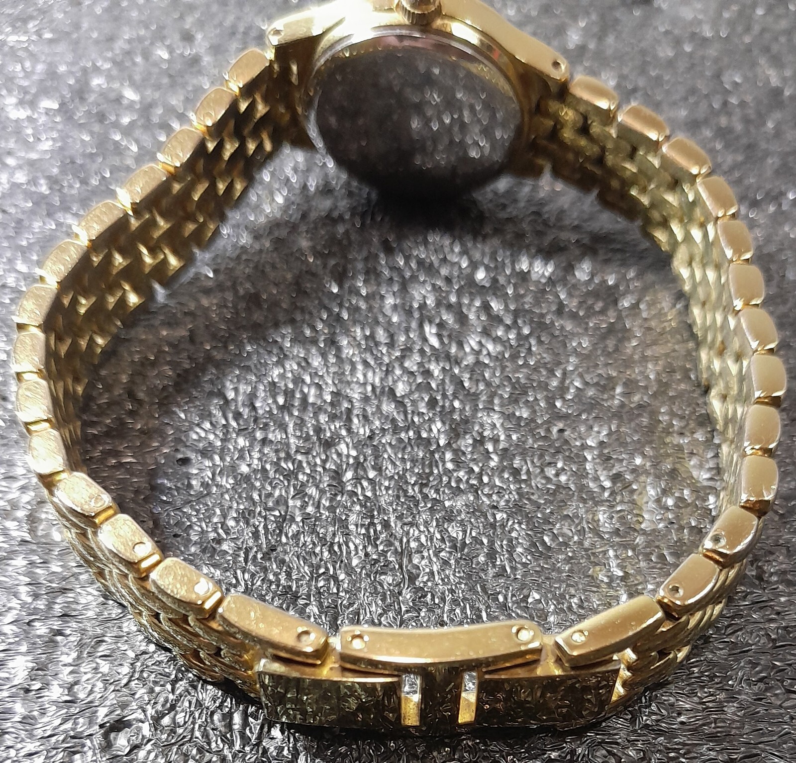 Elite Ladies Quartz Watch Gold Colored Elegant Casual Formal
