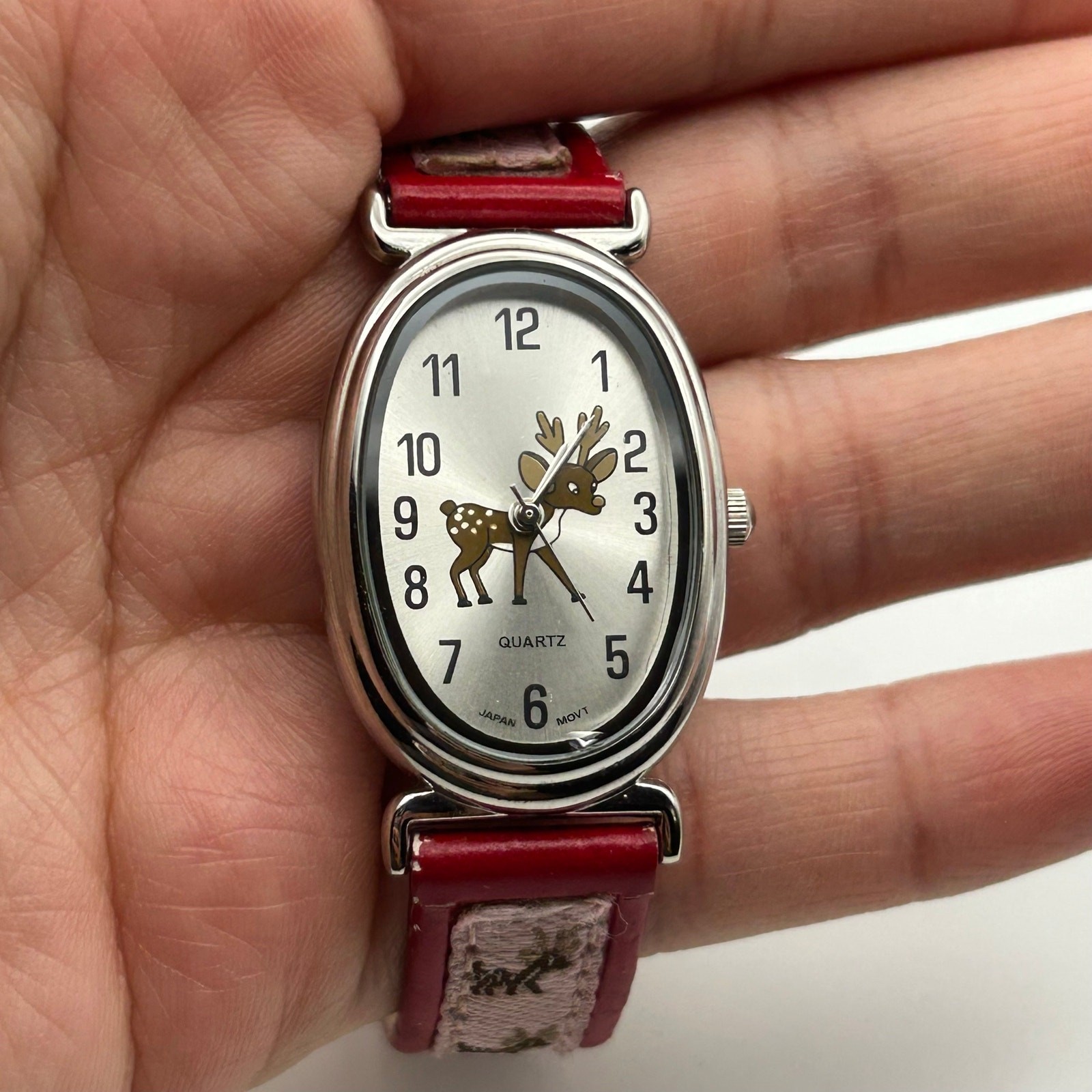 Reindeer Oval Dial Silver-tone Case Red & Pink Band Watch Working New Battery