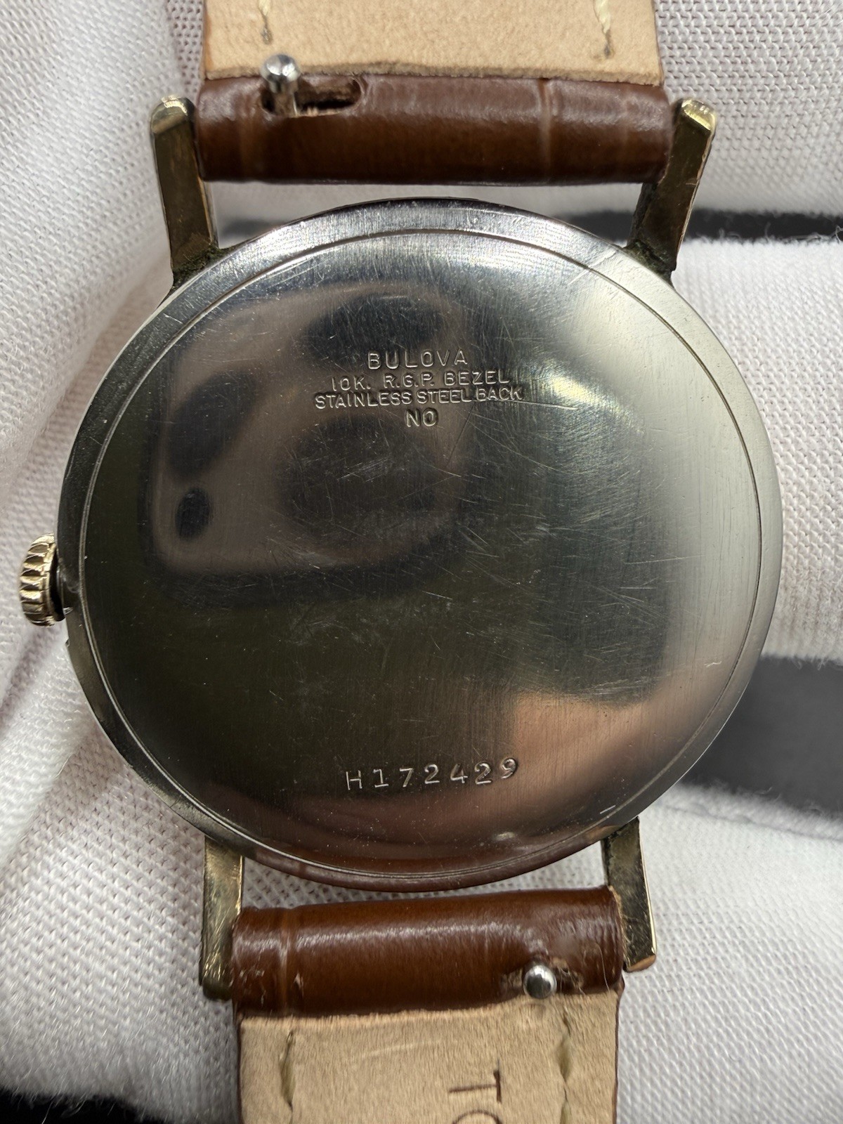 Vintage Bulova 17 Jewel Manual Wind Watch 33.7mm Cal 11BLB Date Gold Filled Runs