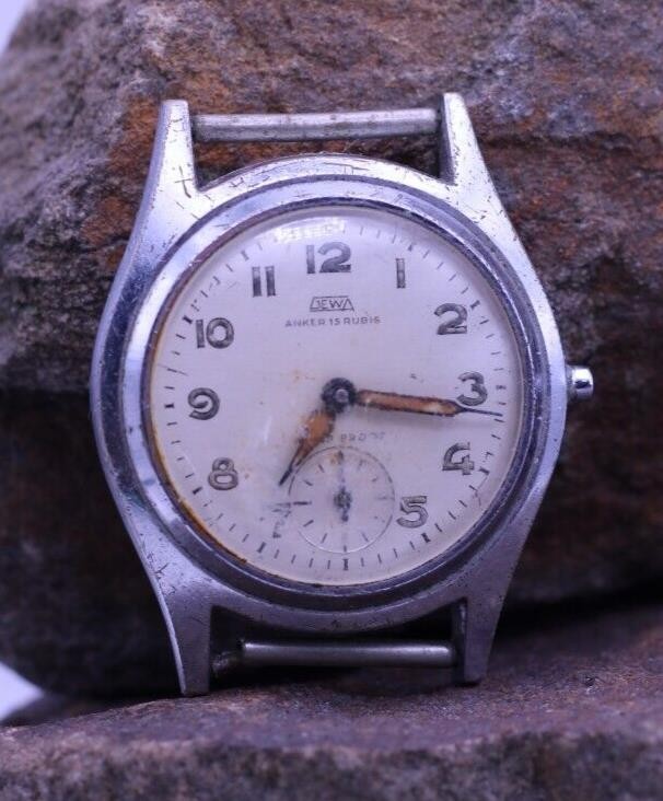 1940s GEWA 15j SWISS MEN’S MILITARY WRIST WATCH 29.7mm 16.3mm LUG AS 984 (CM)