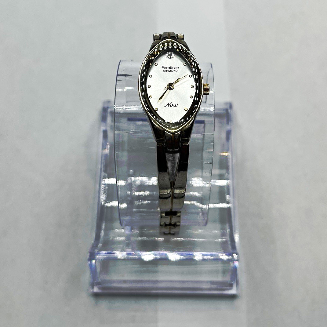 Armitron Diamond Quartz Vintage Watch Silver 18mm x 35mm FULLY WORKING
