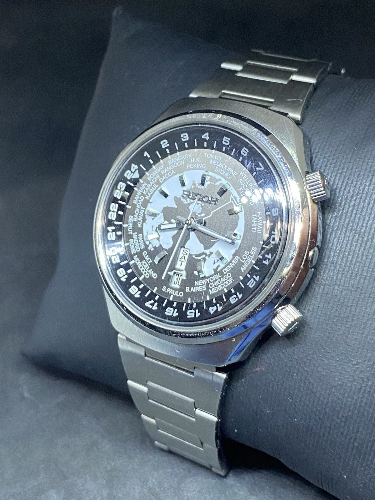 RICOH WORLD TIME AUTOMATIC DAY&DATE MEN’S WATCH 21 JEWELS