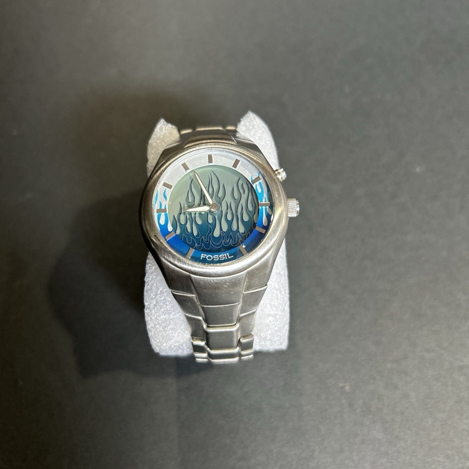 Fossil Big Tic JR-8222 Blue Flame Animated Dial Watch case number 300403 Works!
