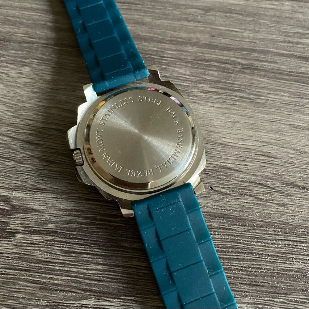 NWOT Teal Crystal Dial Rubber Silicone Band Watch