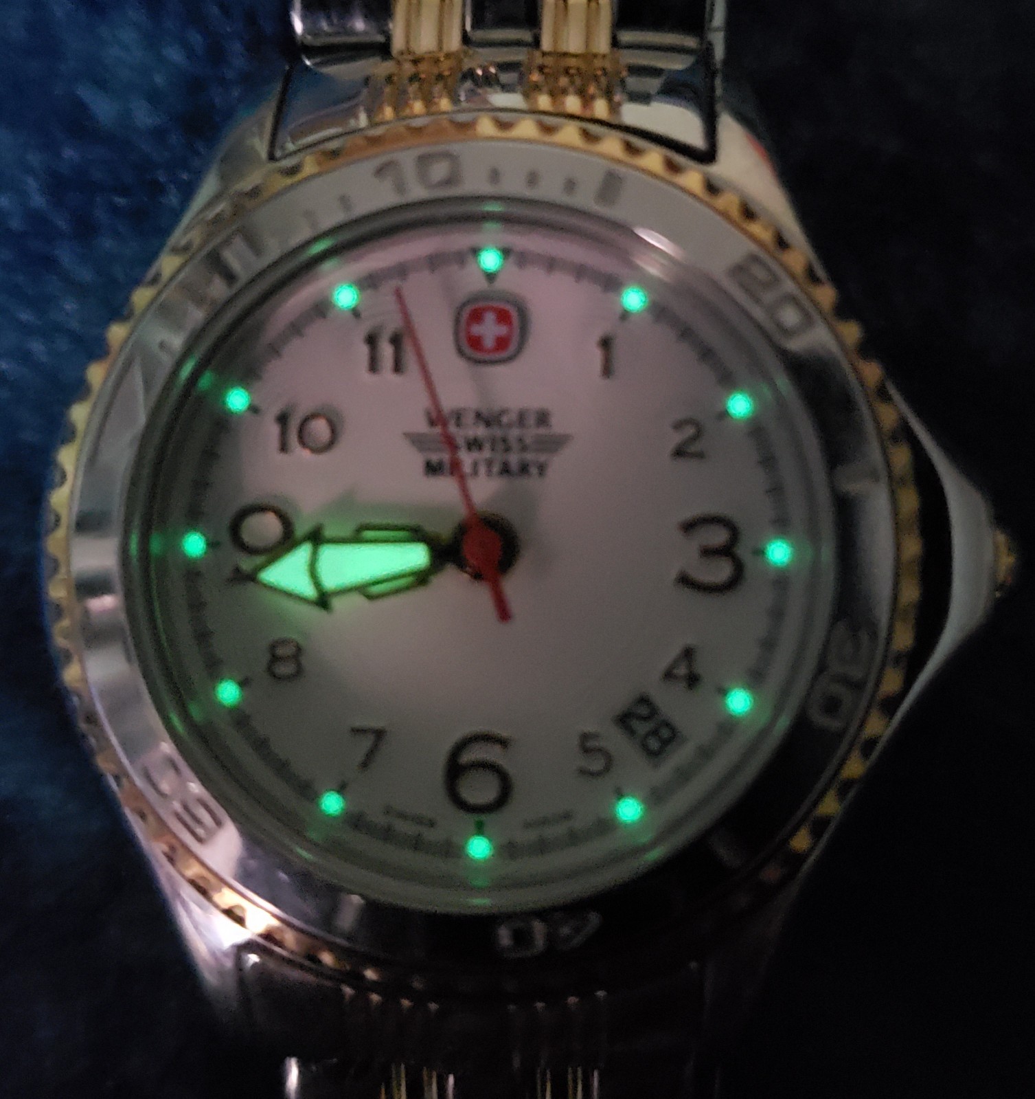 Wenger Swiss Military Watch Water Resistant 100m Two Tone 79095 Mineral Crystal