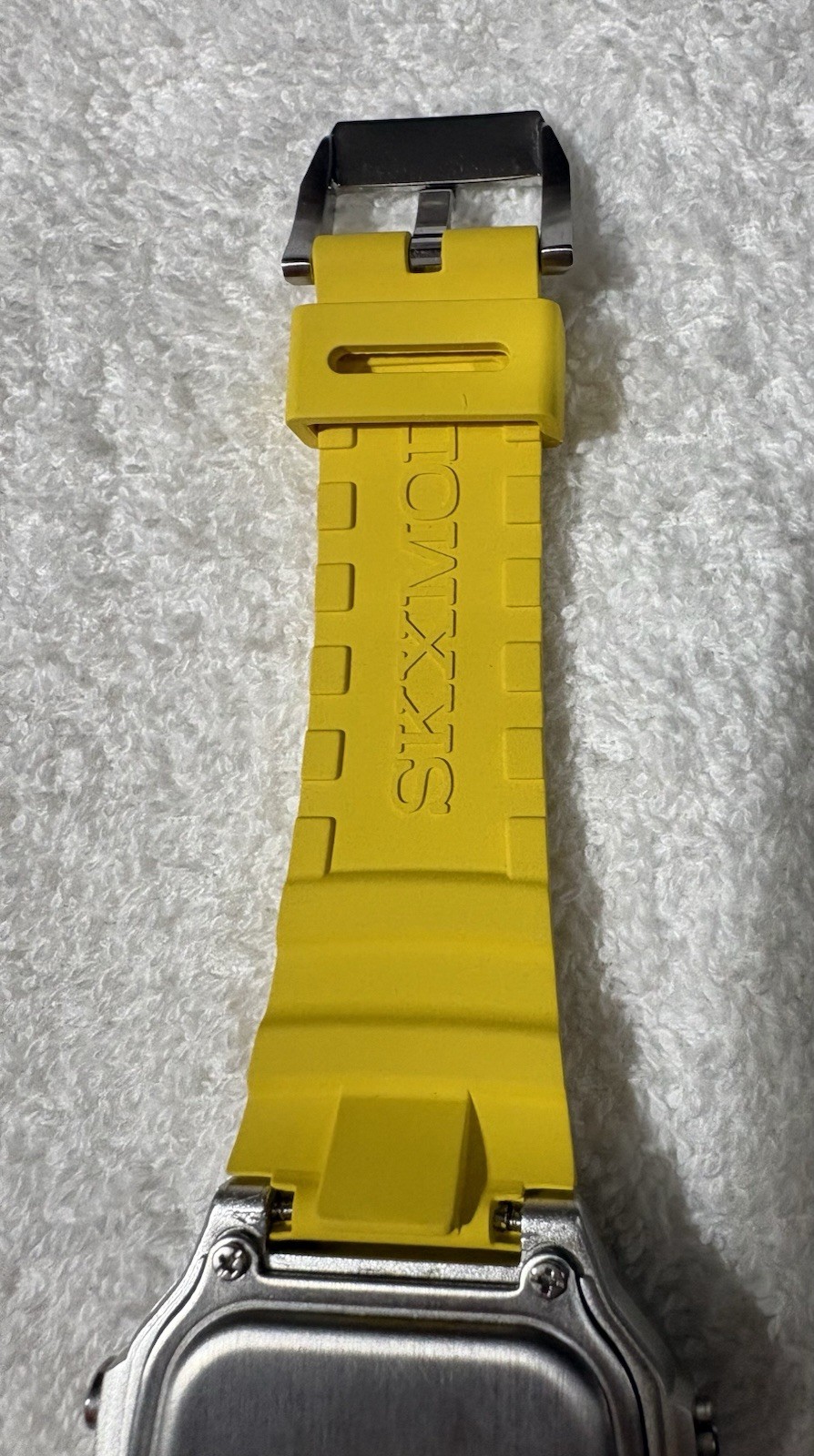 Casio AE-1200WHD-1A Men Digital Dial Wristwatch – Silver
