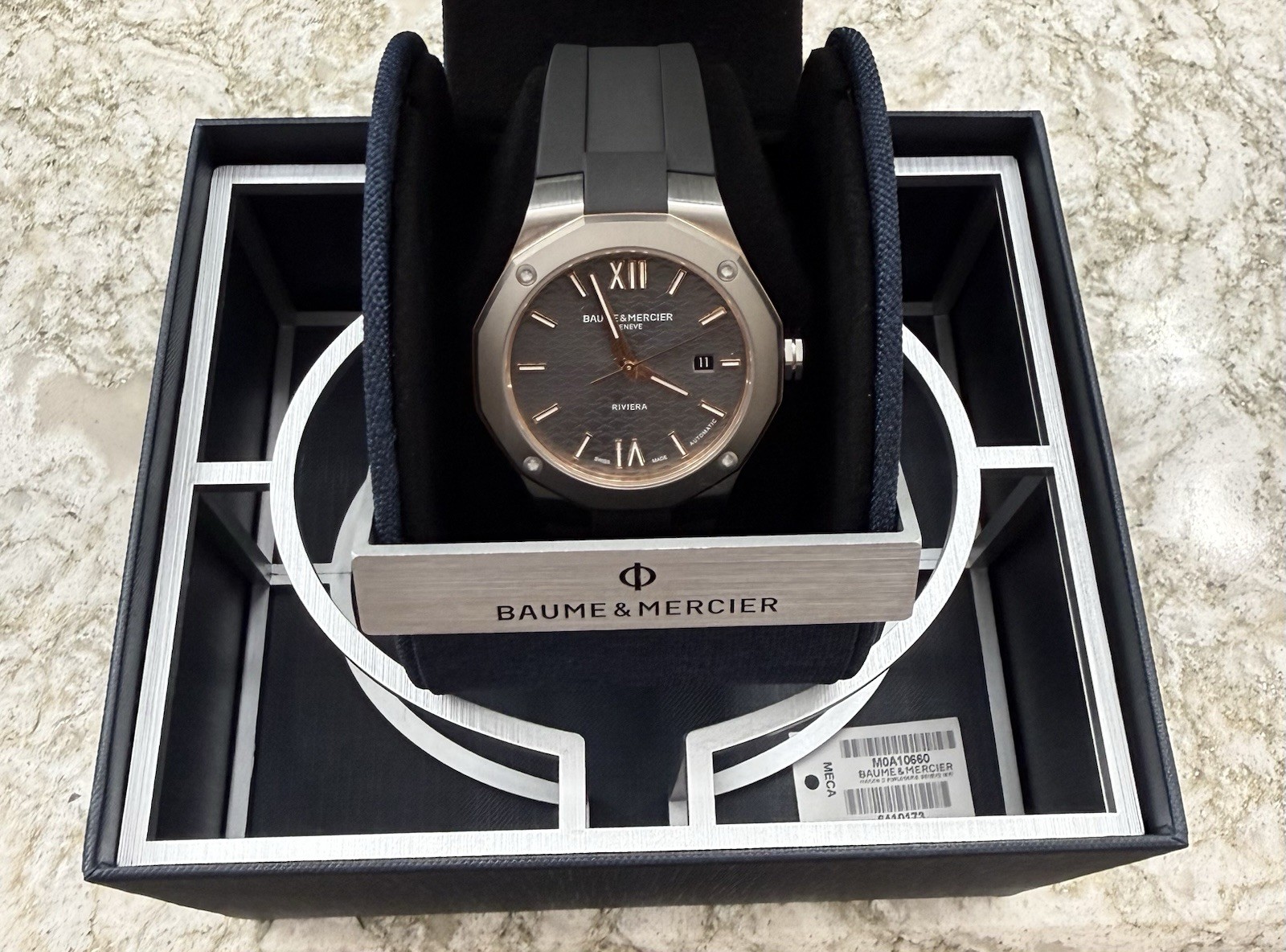 Baume & Mercier Riviera Automatic Blue Dial Date Black Rubber Strap 100m Box