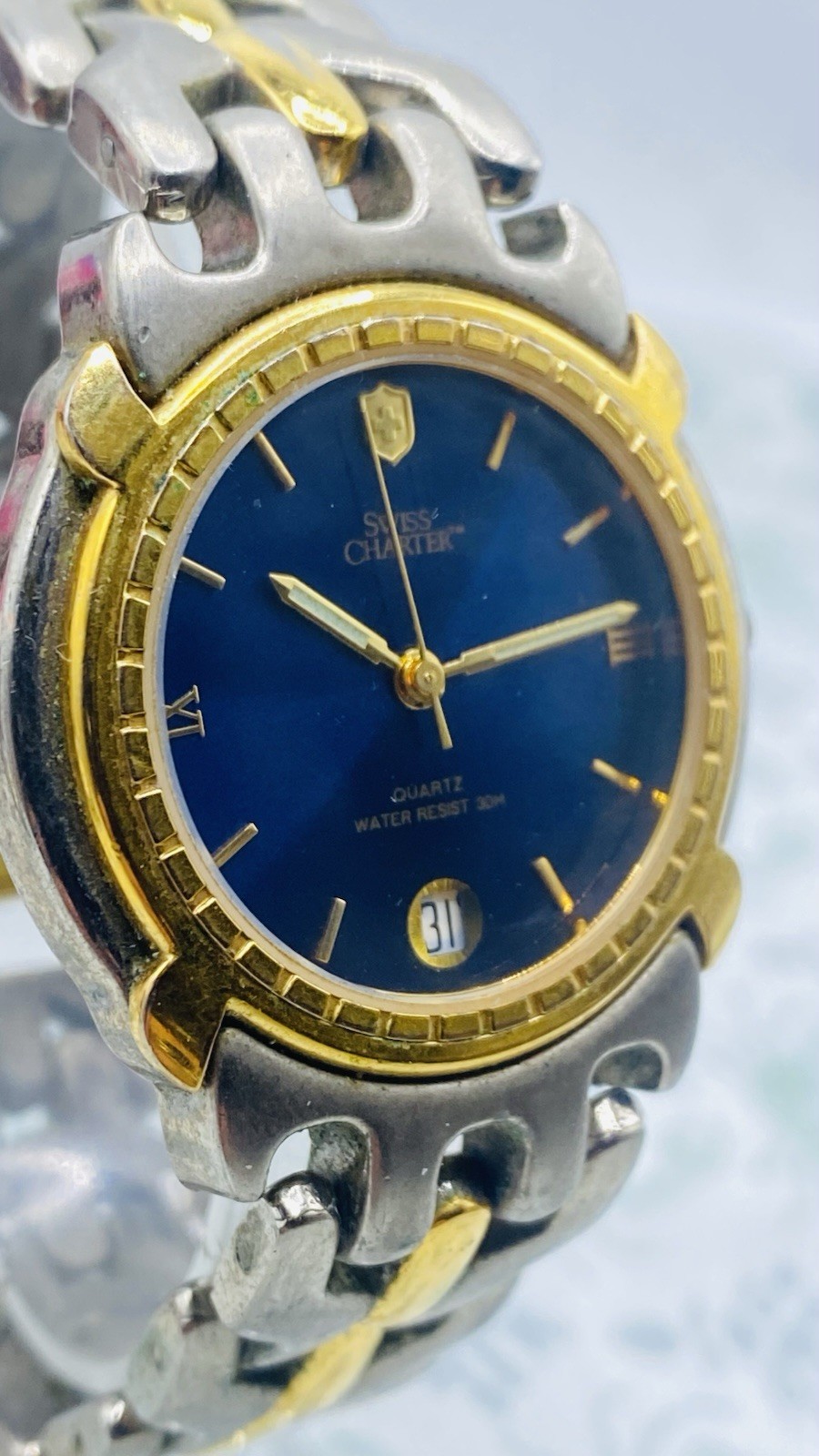 Swiss Charter BLUE DIAL Round Gold Silver Tone Swiss Movement 67-033-09 . Works