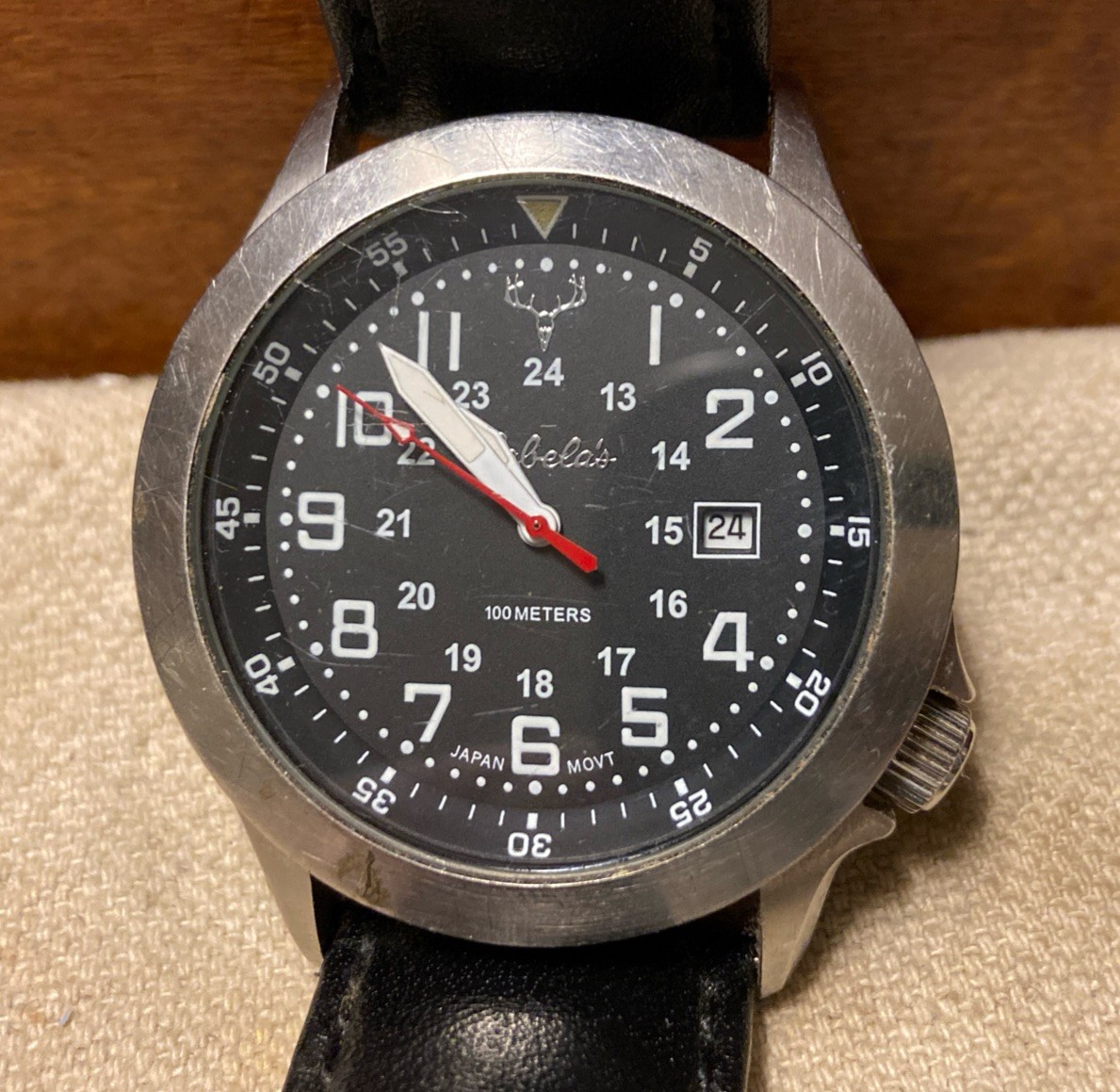 Cabela’s Outdoor Gear Men’s Calander 300 M Wristwatch – Working