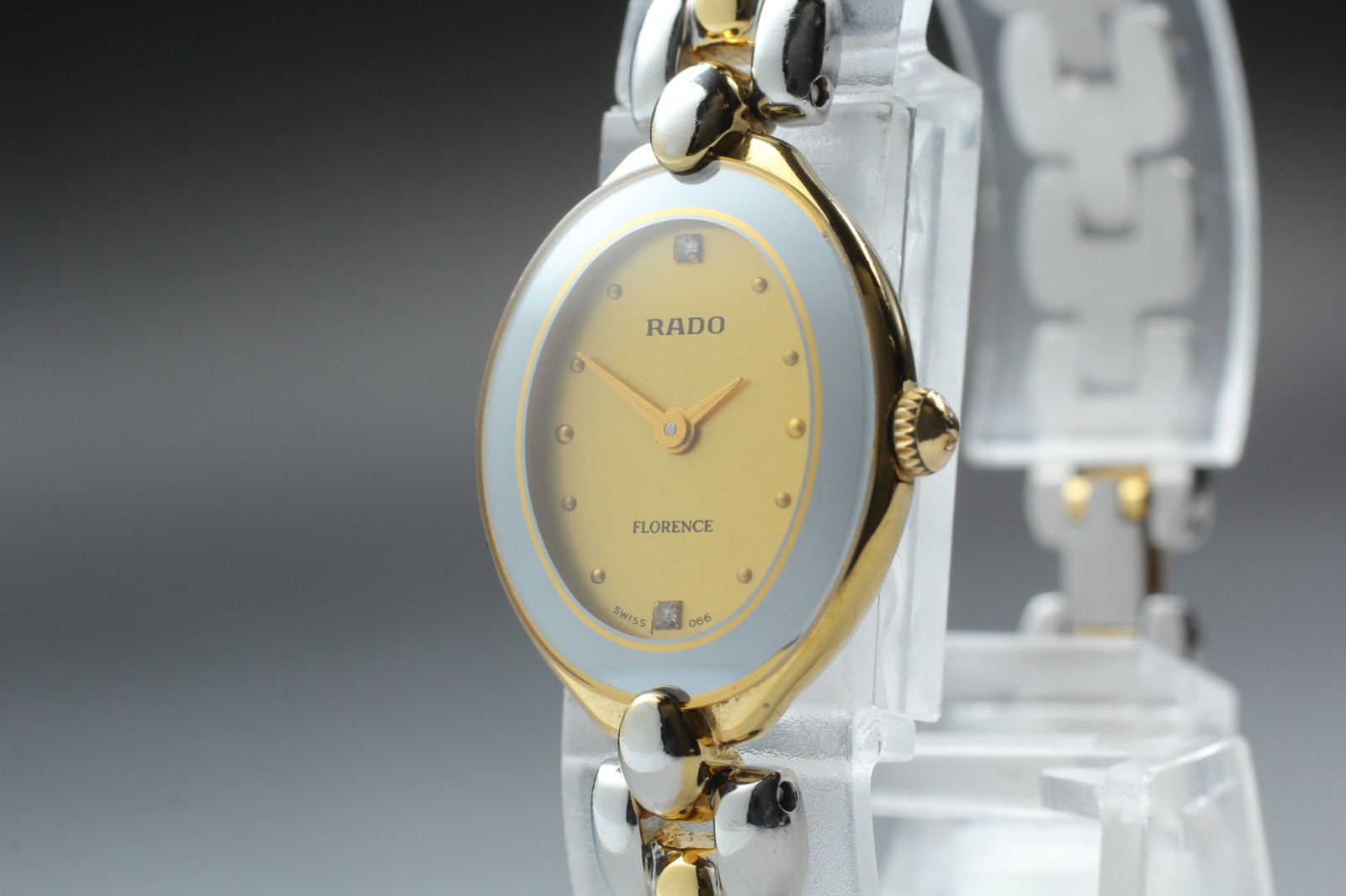 [ MINT ] Vintage RADO Florence 153.3650.2 Oval 2P Diamond QZ Watch From JAPAN
