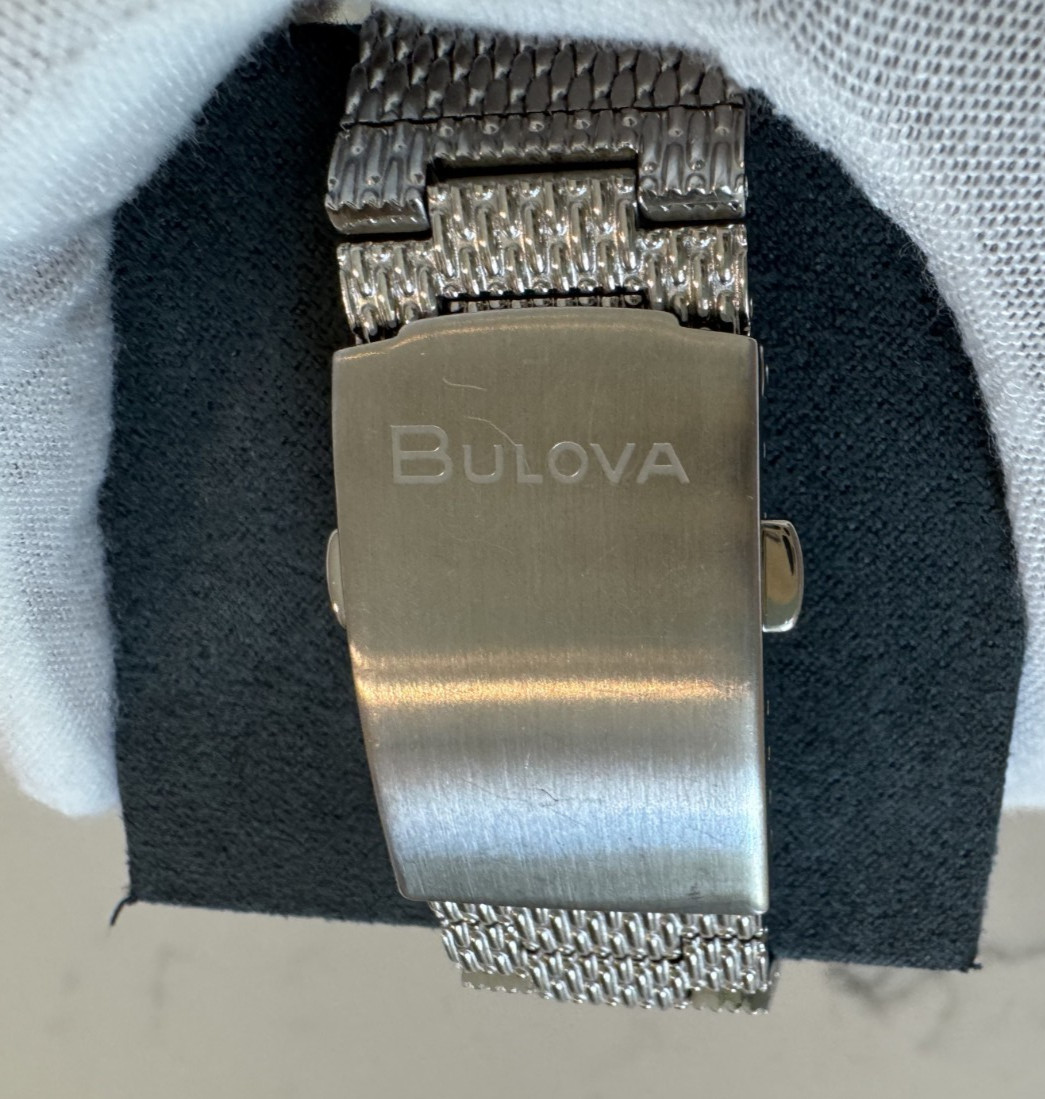 Bulova 96K101 Special Edition – Precisionist Sapphire 46mm Mesh Bracelet