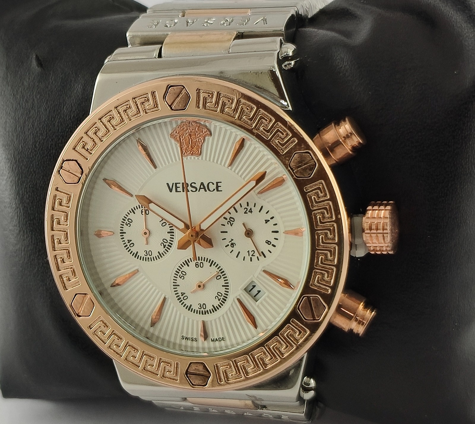 Versace Quartz Chronograph White Dial “Date” Steel Band Men Wristwatch Pre-Owned