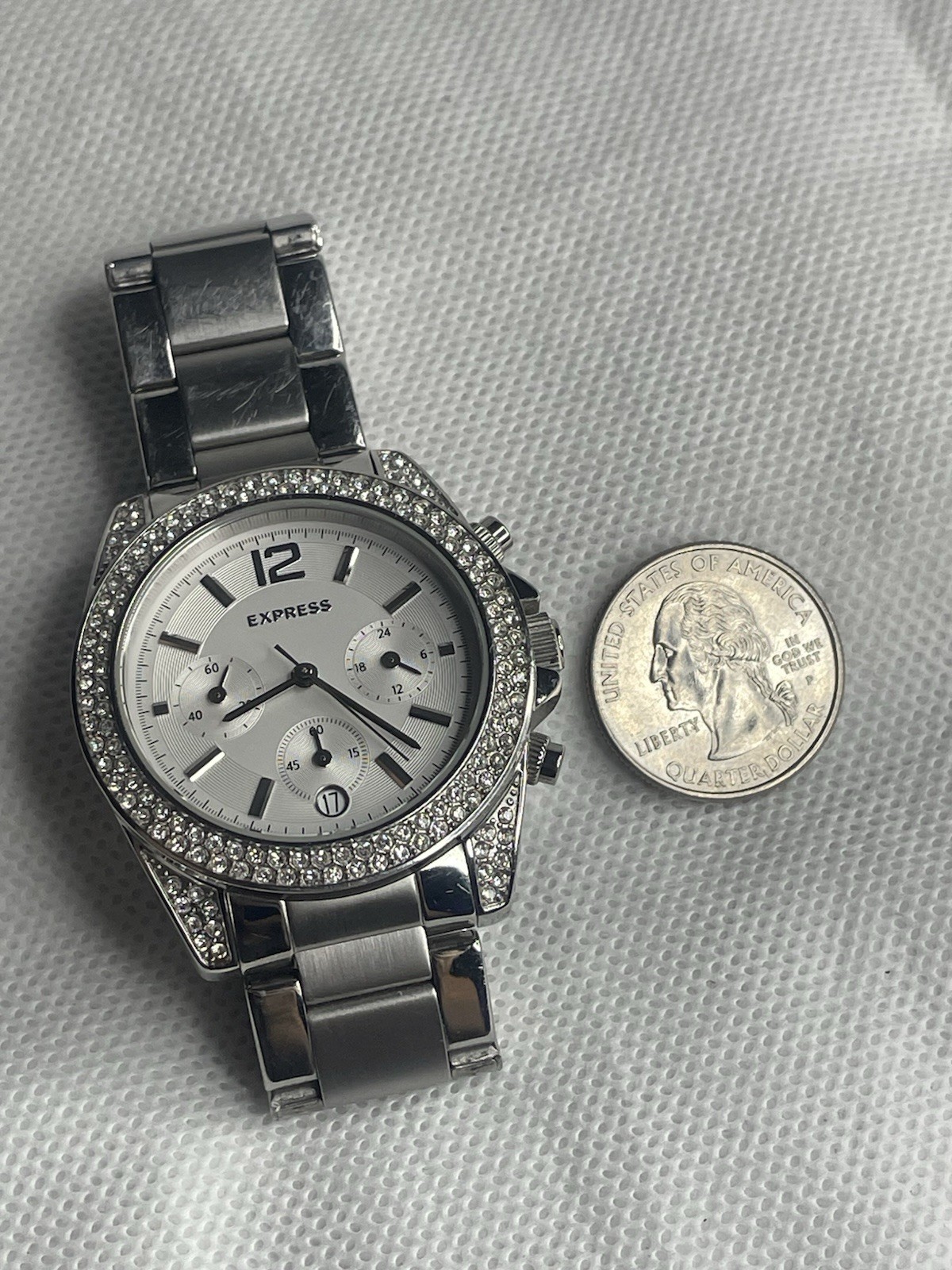 Vintage Express Chrono Date Crystals Bezel Watch Silver White FMDEX1405 IF194