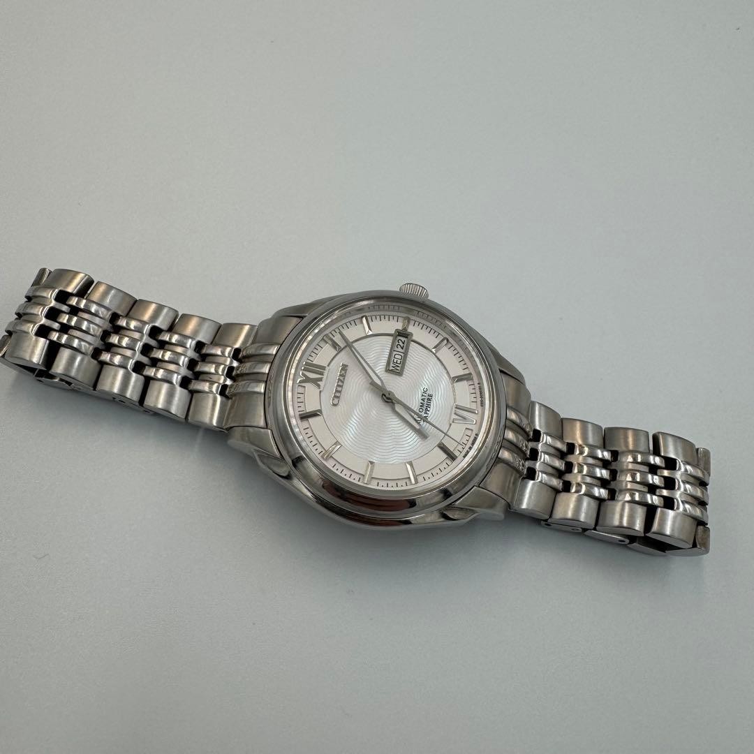 Citizen 8200-SO55725 Automatic Shell Dial Day Date Watch 39.3mm