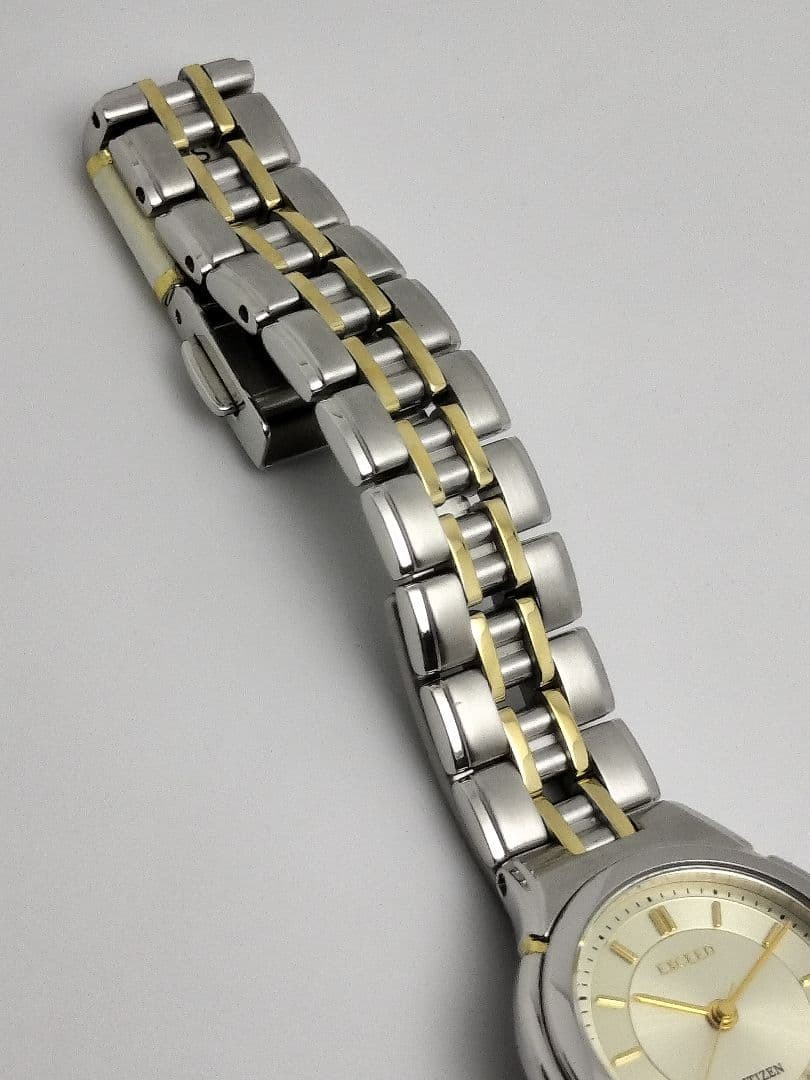 Brand new Citizen Exceed year difference quartz new 3330 for women