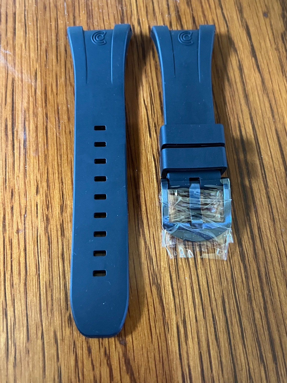 Ocean Crawler Bolt DLC – Red Automatic Men’s Watch