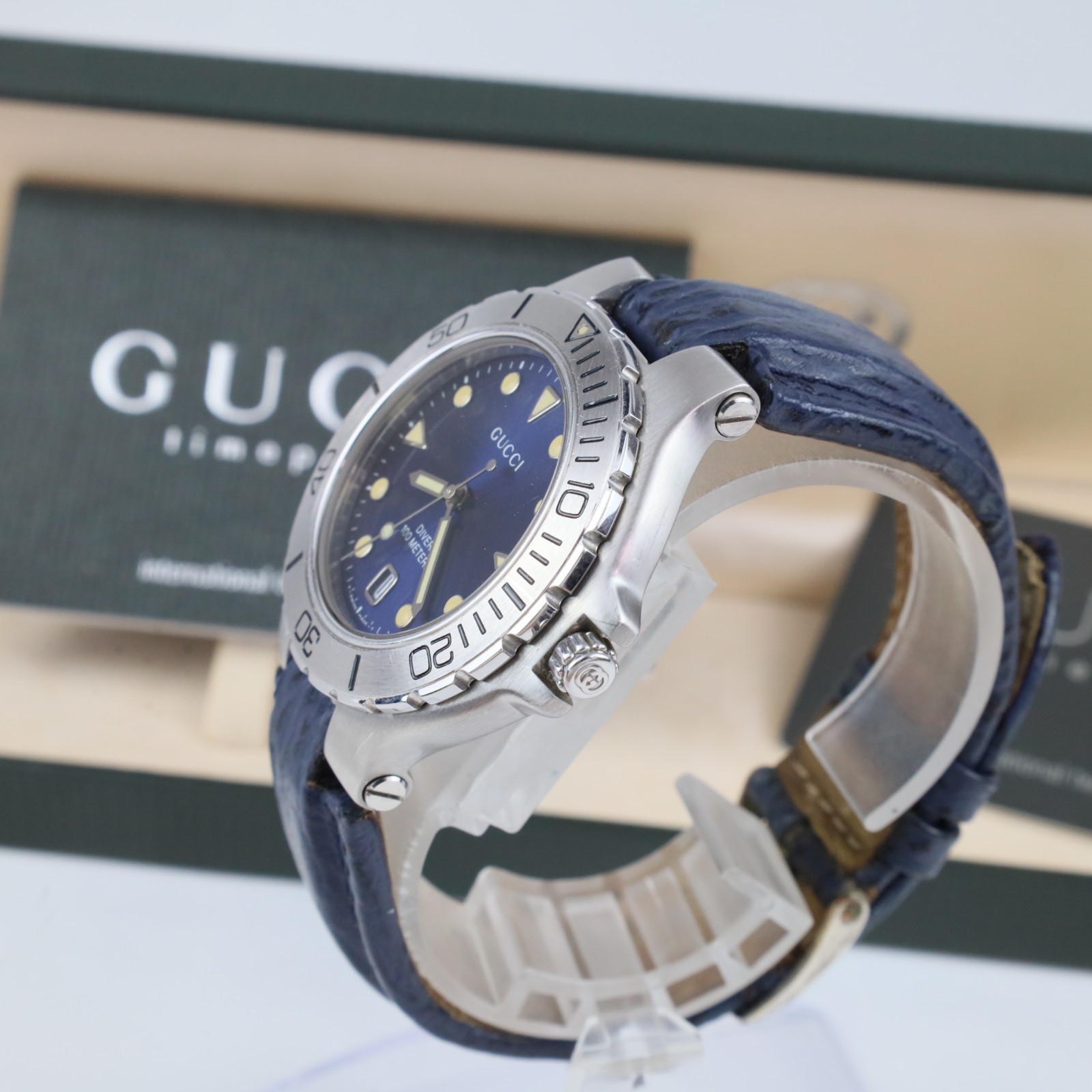 GUCCI 9750M Men’s Dive Watch Quartz 38mm Blue Dial w/Original Box